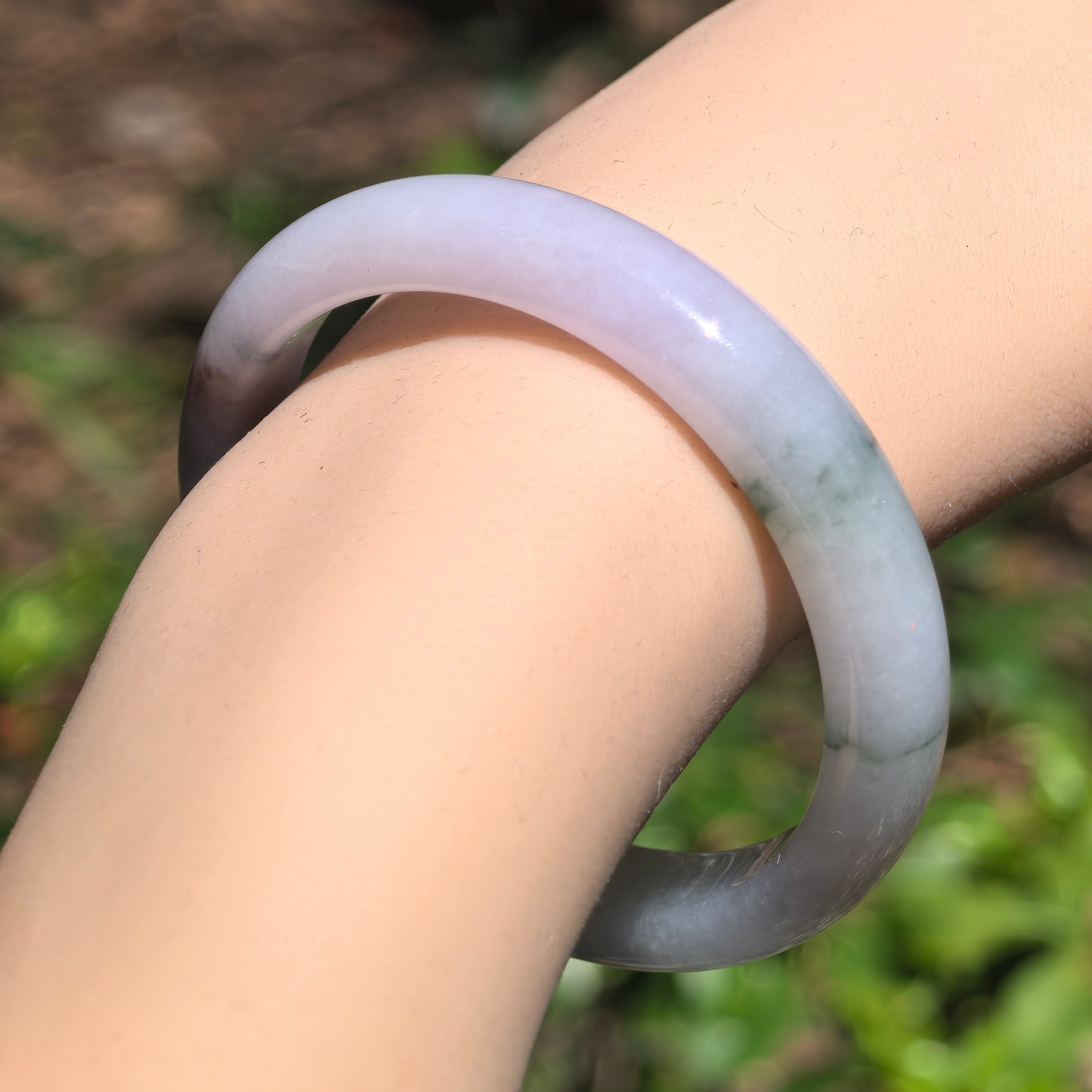 Natural Grade-A Jadeite Glutinous Icy Lavender Bangle with Green and Reddish Accents · Burmese Jade 53mm