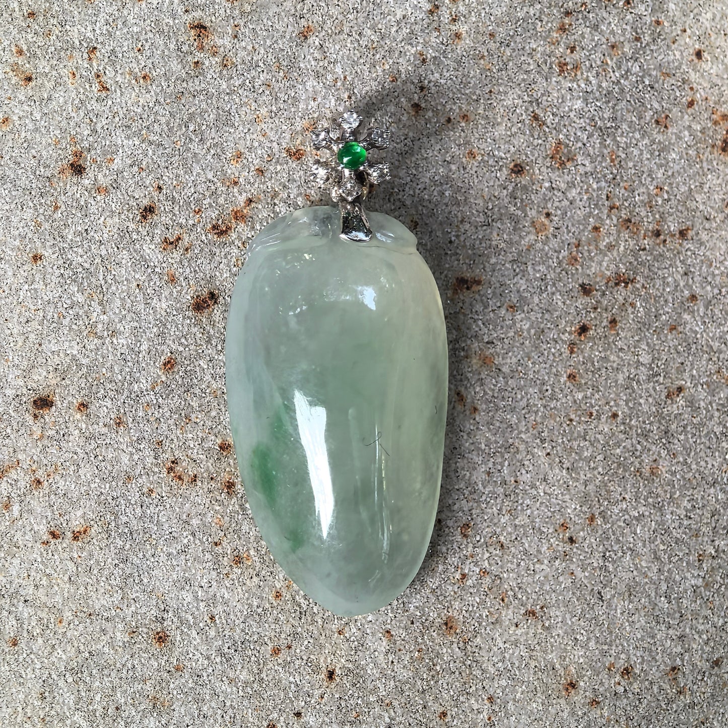 Natural Grade-A Icy Glutinous Light Green Melon Jadeite Pendant · Burmese Jade