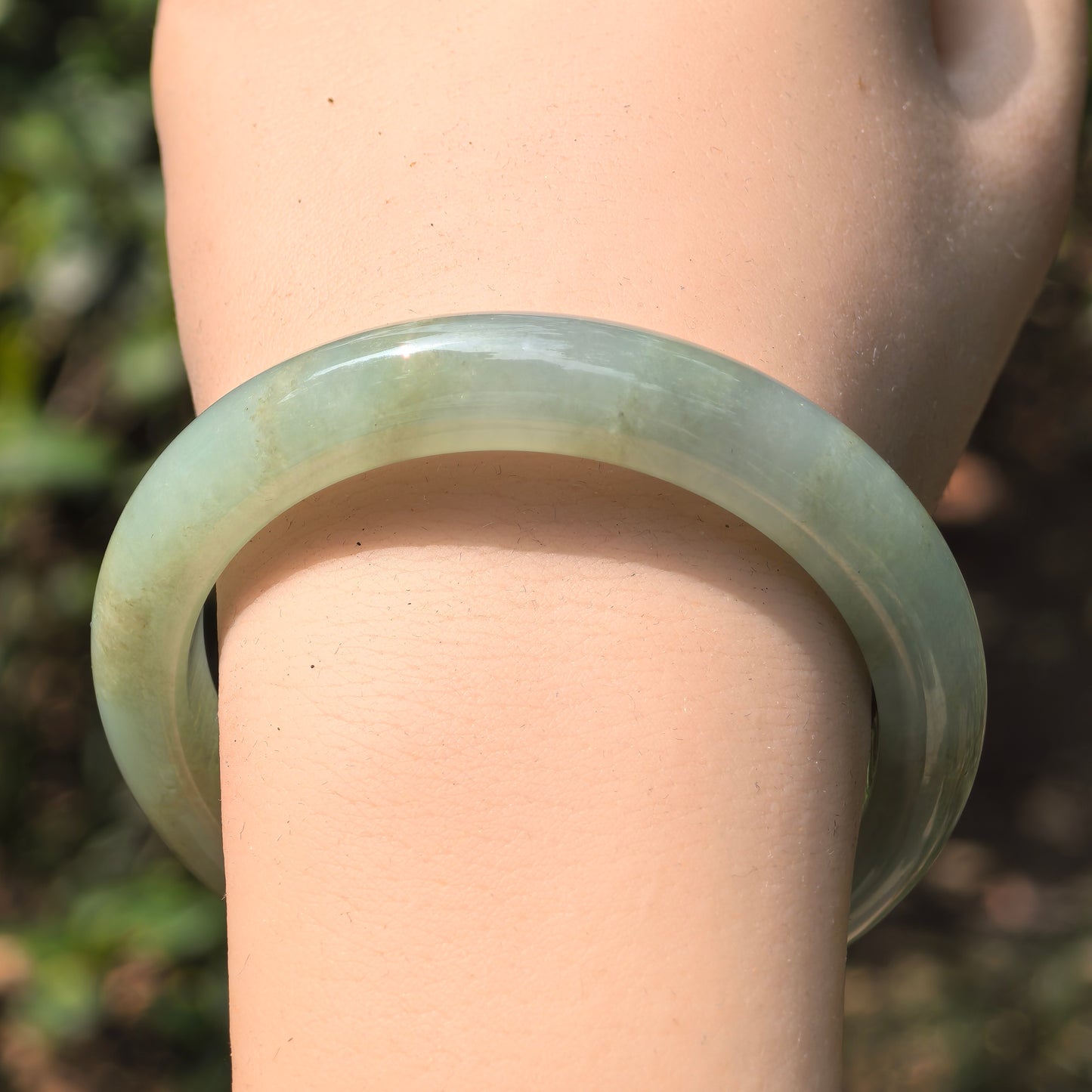 Natural Grade-A Jadeite Mint Green D-Shape Bangle · Burmese Jade 53mm