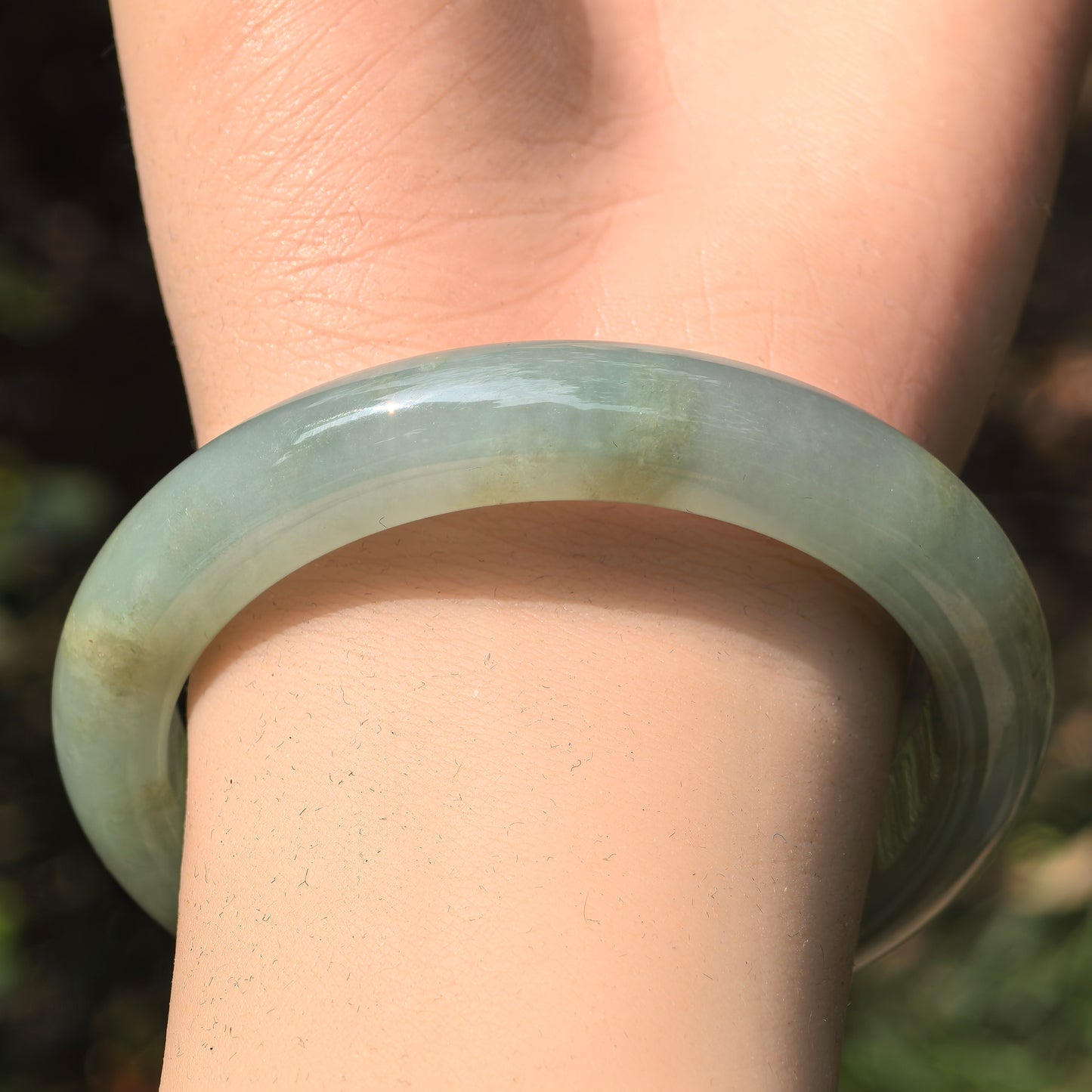 Natural Grade-A Jadeite Mint Green D-Shape Bangle · Burmese Jade 53mm