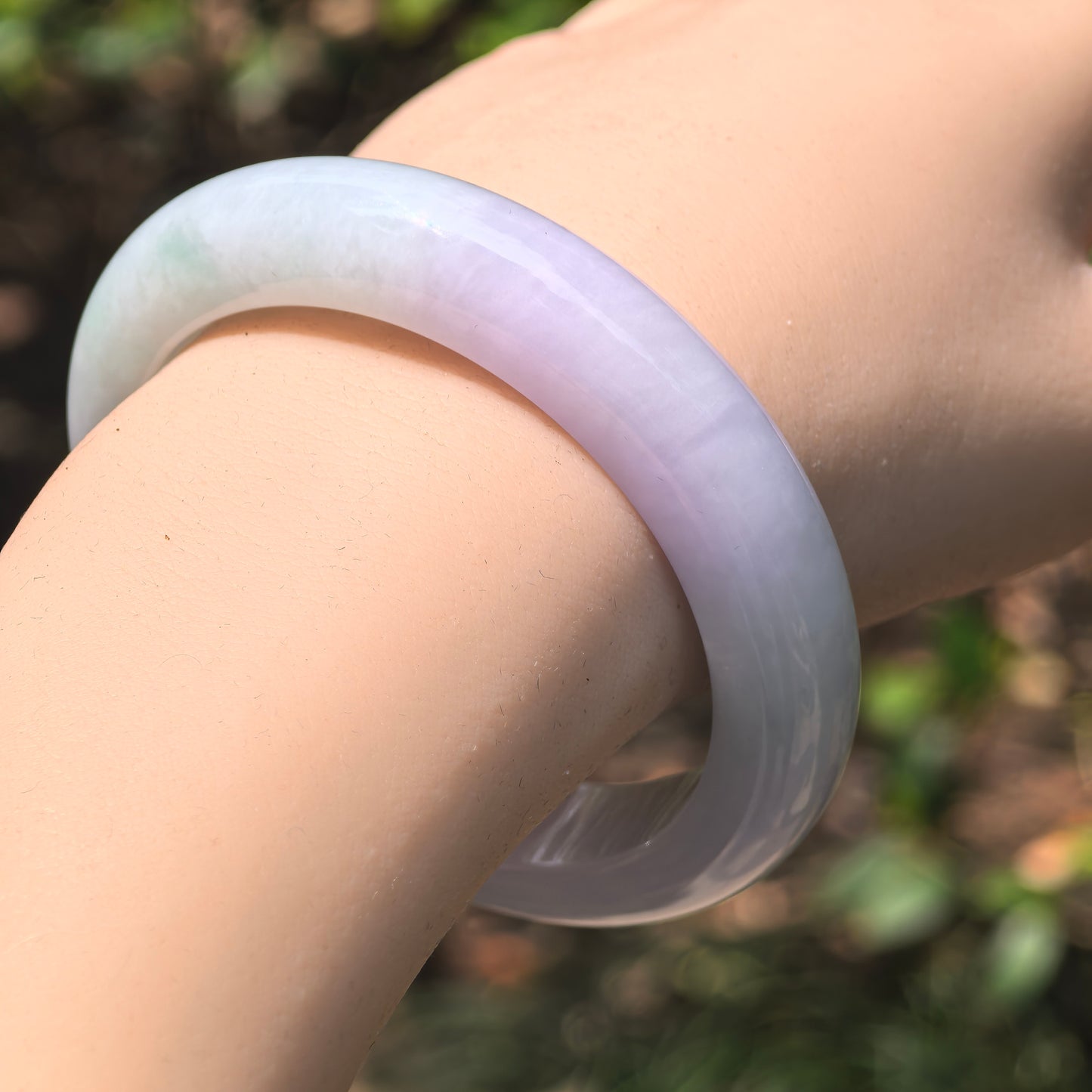 Natural Grade-A Jadeite Fine Glutinous Lavender and Light Green D-Shape Bangle · Burmese Jade 55mm