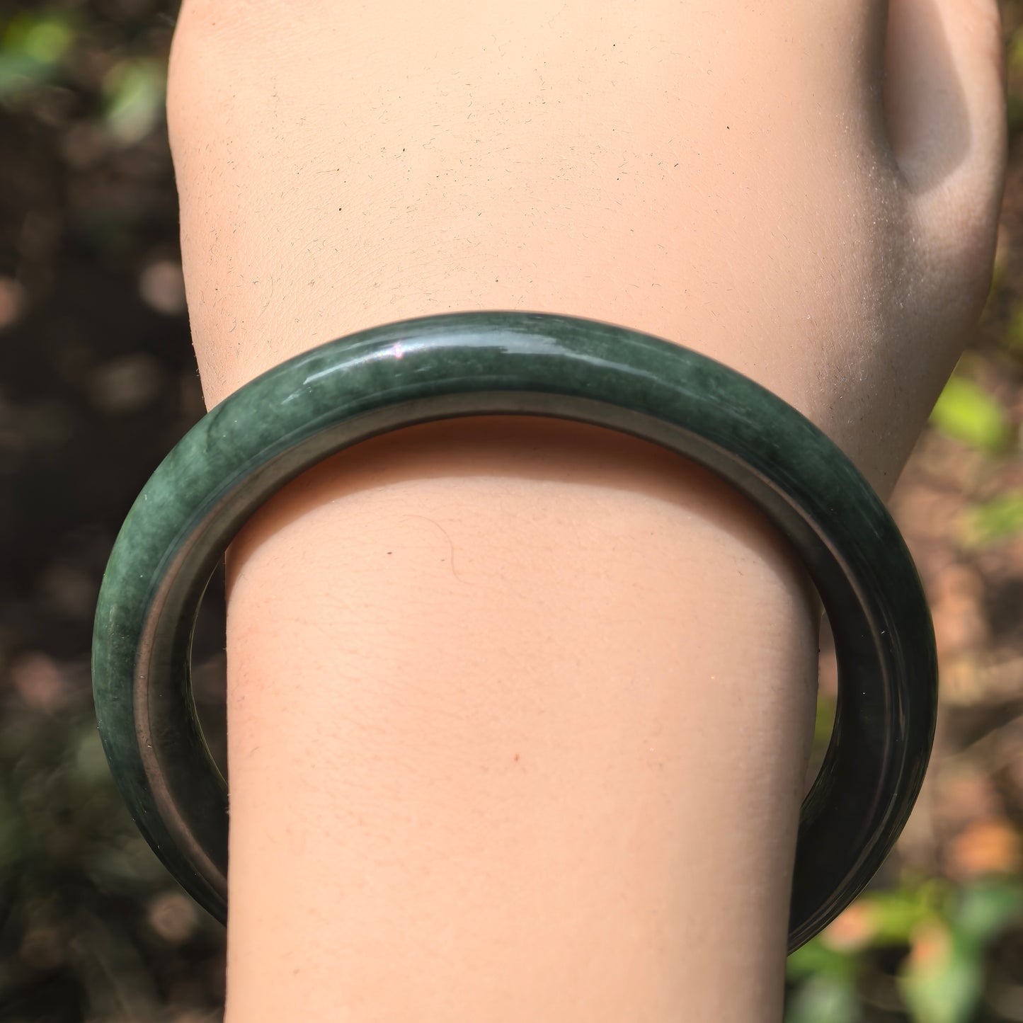 Natural Grade-A Jadeite Glutinous Dark Oil Green Round Bangle · Burmese Jade 55mm