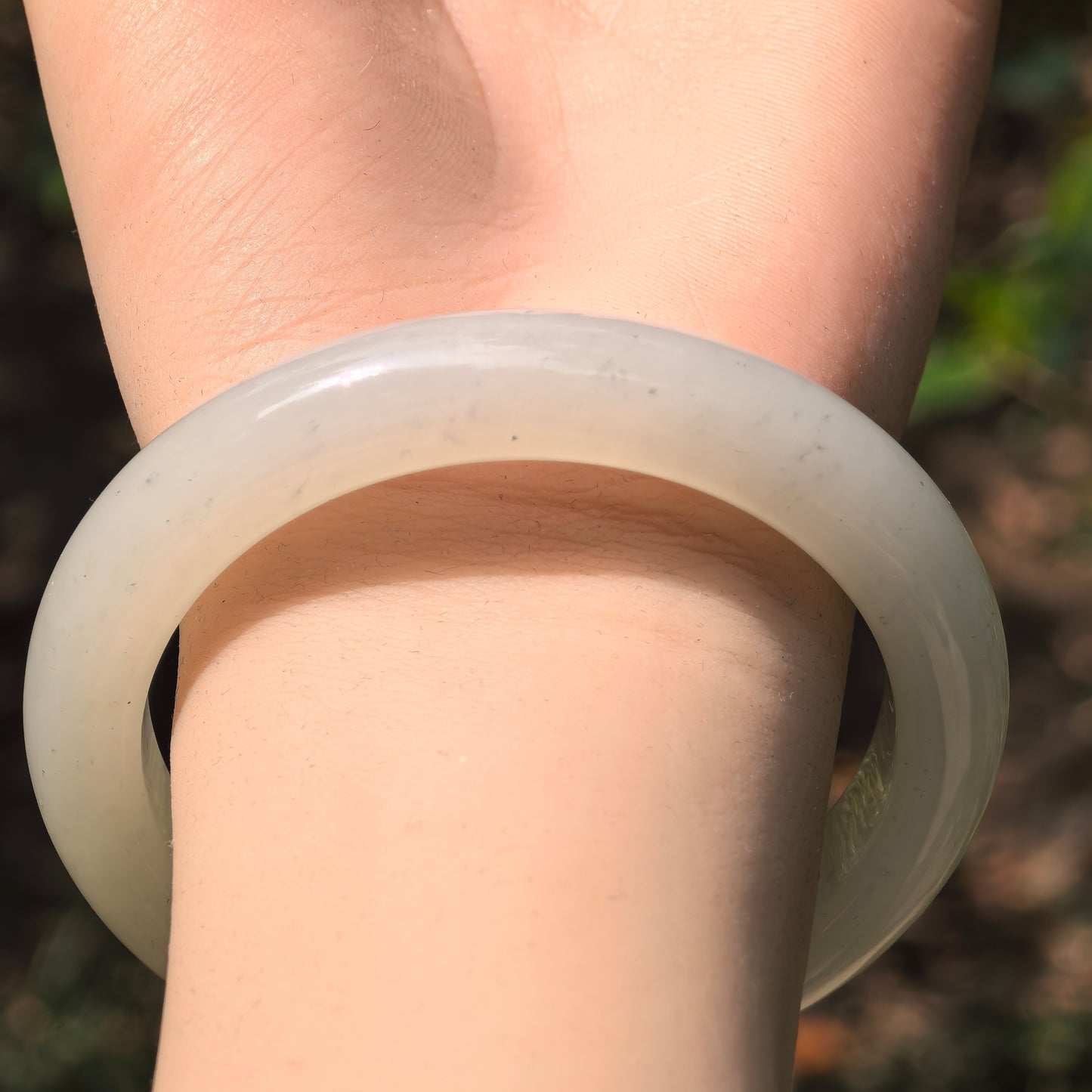Natural Nephrite Xinjiang White D-Shape Bangle · Hetian Jade 57mm