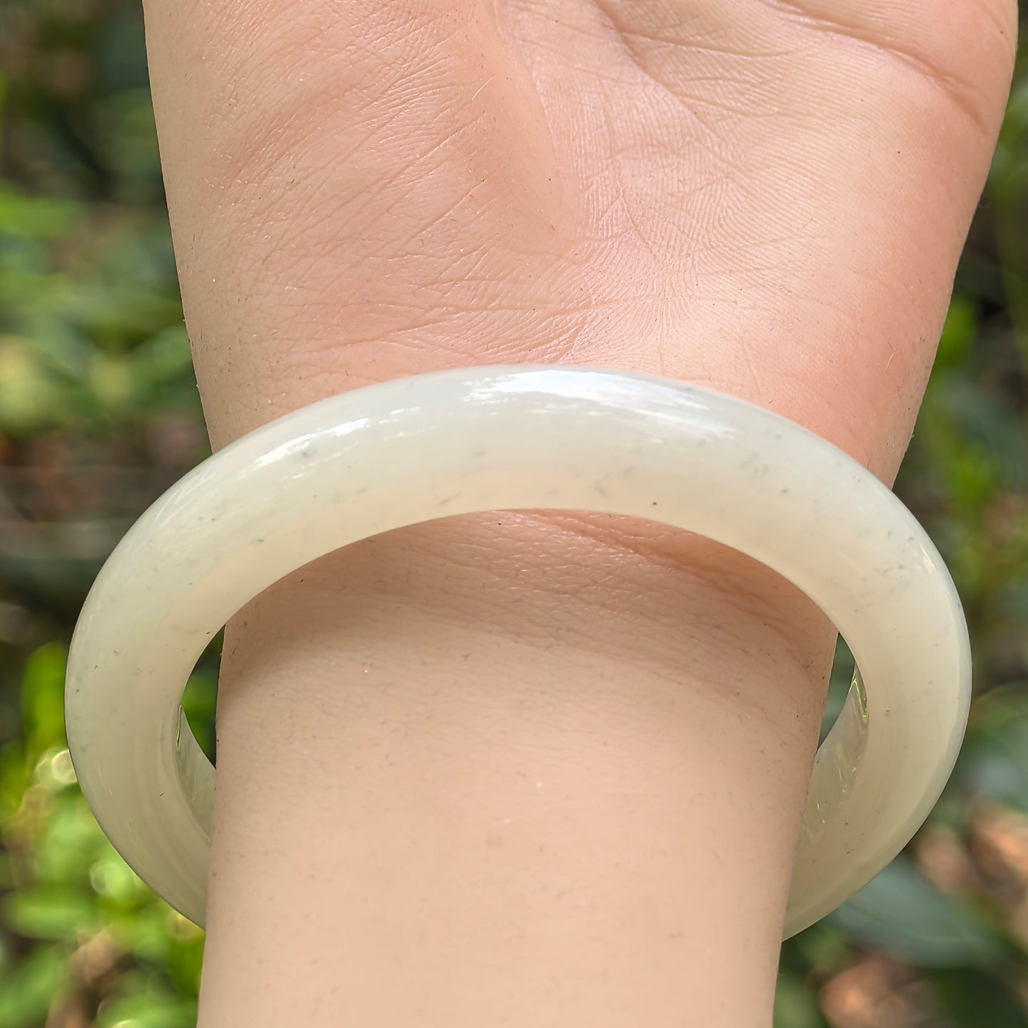 Natural Nephrite Xinjiang White D-Shape Bangle · Hetian Jade 57mm