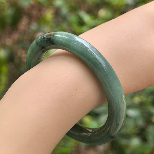 Natural Grade-A Jadeite Glutinous Oil Green Round Bangle · Burmese Jade 55mm