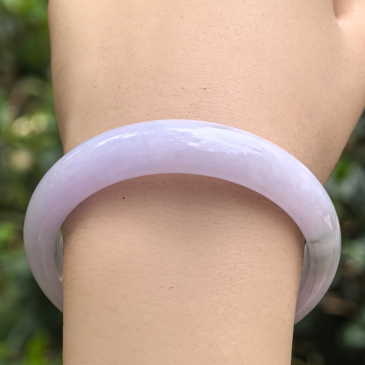 Natural Grade-A Jadeite Lavender D-Shape Bangle · Burmese Jade 52mm