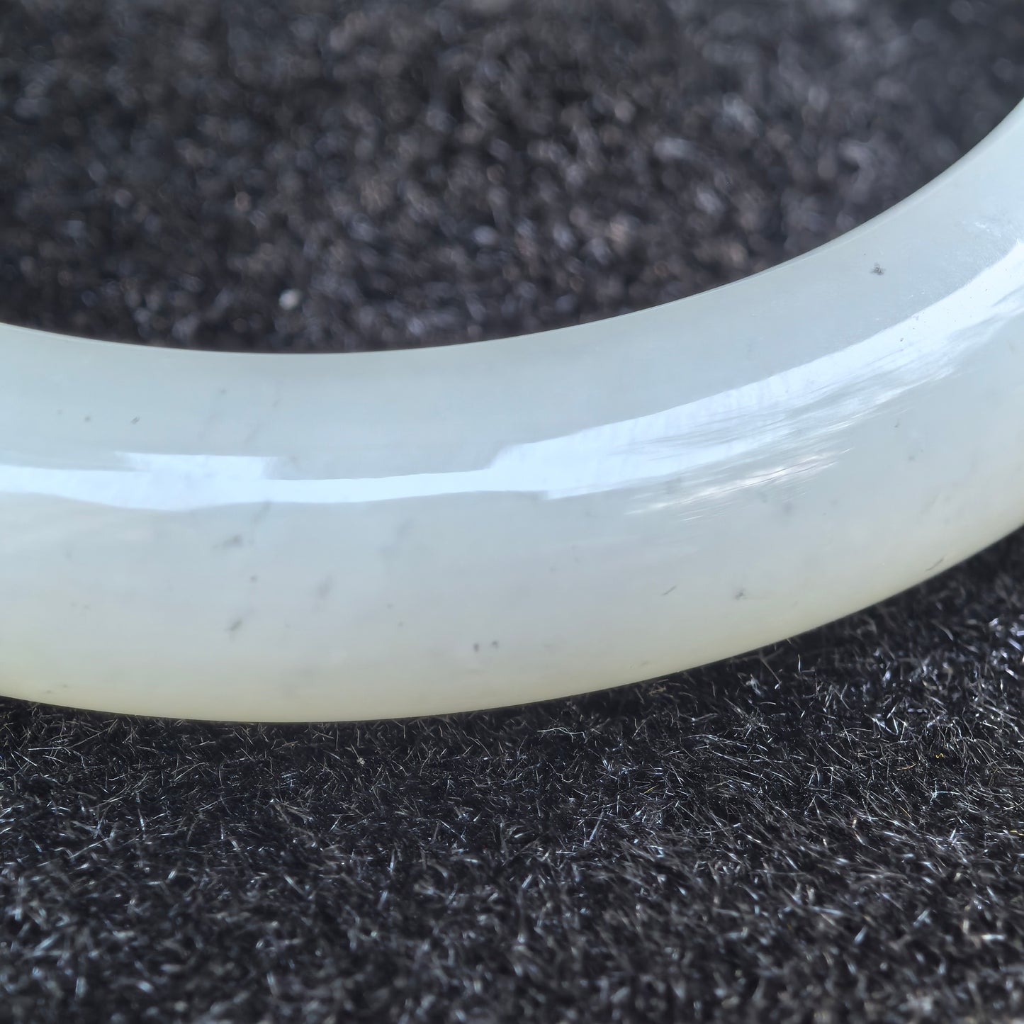 Natural Nephrite Xinjiang White D-Shape Bangle · Hetian Jade 57mm