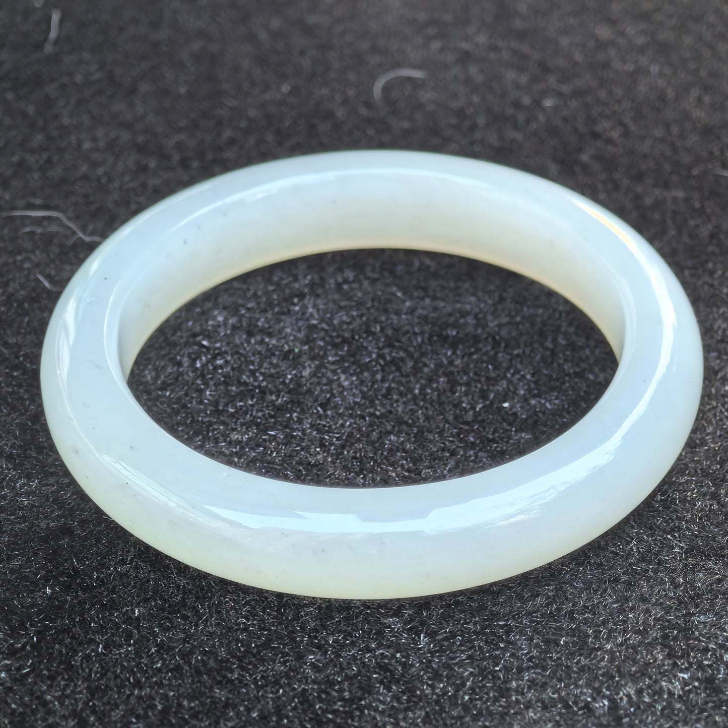 Natural Nephrite Xinjiang White D-Shape Bangle · Hetian Jade 57mm