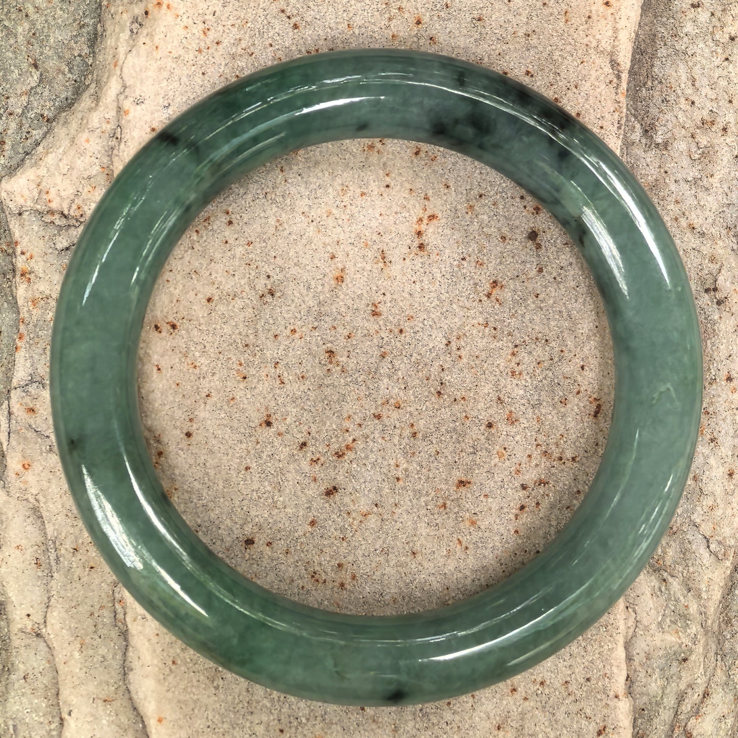 Natural Grade-A Jadeite Glutinous Oil Green Round Bangle · Burmese Jade 55mm