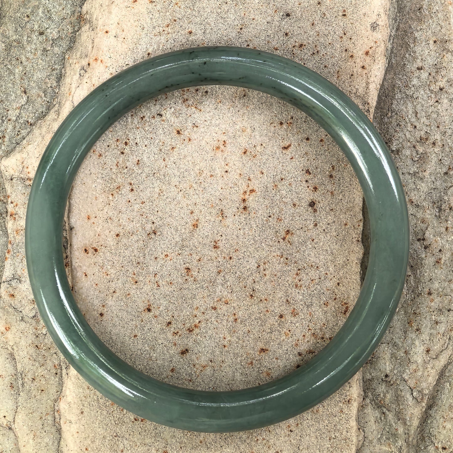 Natural Grade-A Jadeite Oil Green Round Bangle · Burmese Jade 58mm