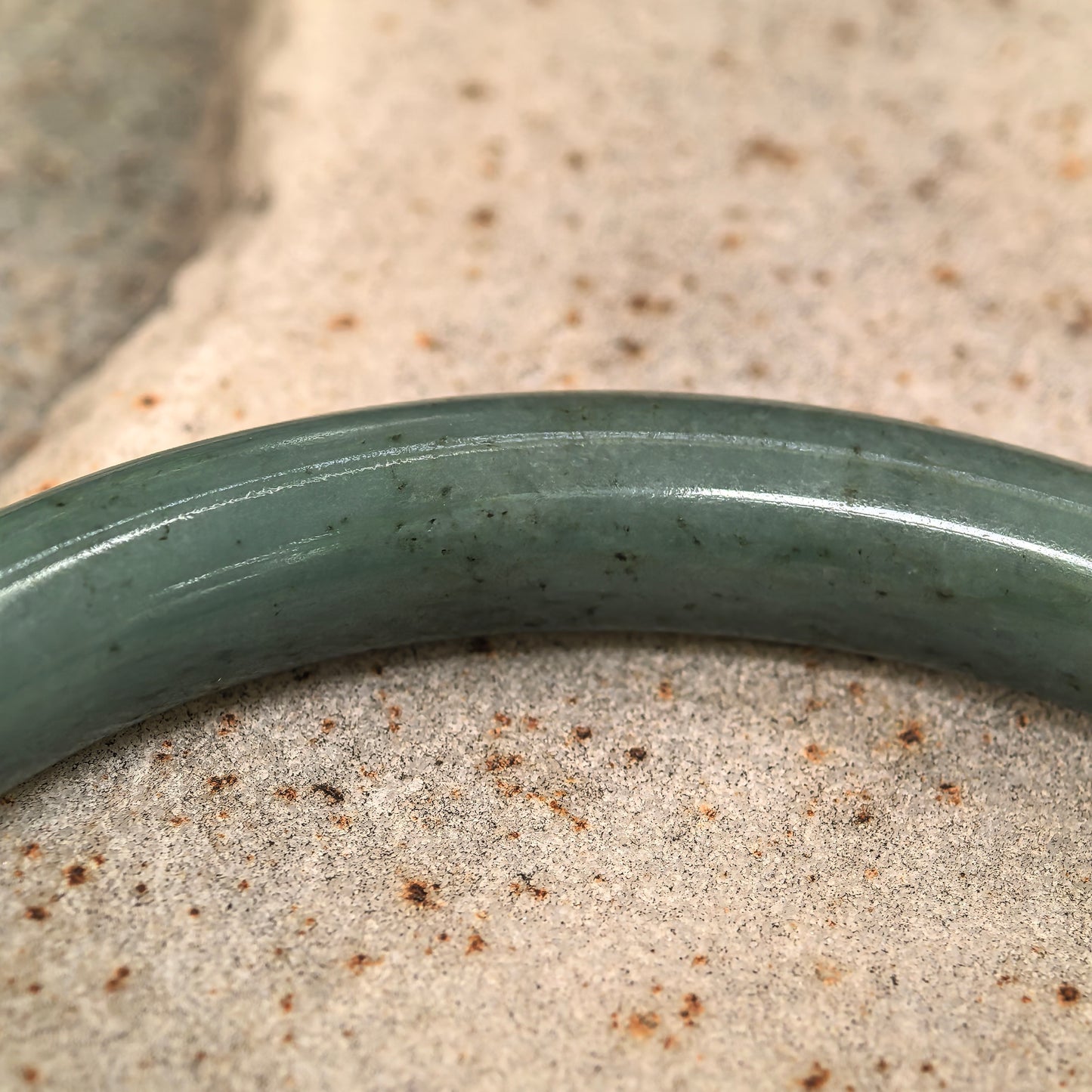 Natural Grade-A Jadeite Oil Green Round Bangle · Burmese Jade 58mm