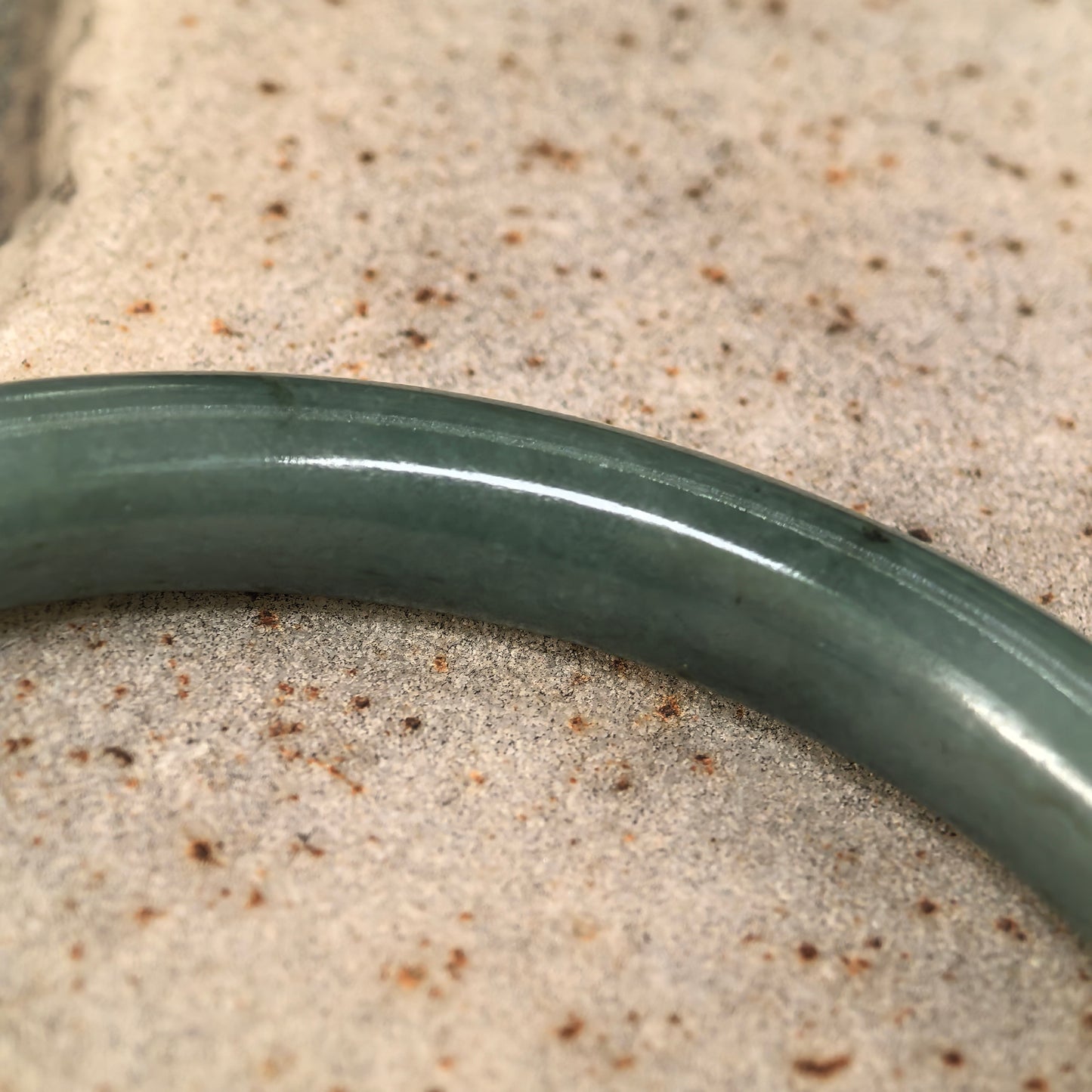 Natural Grade-A Jadeite Oil Green Round Bangle · Burmese Jade 58mm