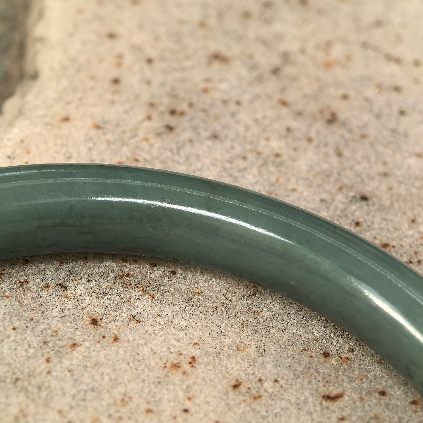 Natural Grade-A Jadeite Oil Green Round Bangle · Burmese Jade 58mm