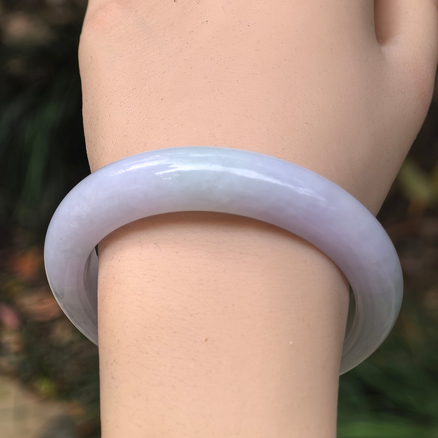 Natural Grade-A Jadeite Fine Glutinous Lavender and Light Green D-Shape Bangle · Burmese Jade 55mm