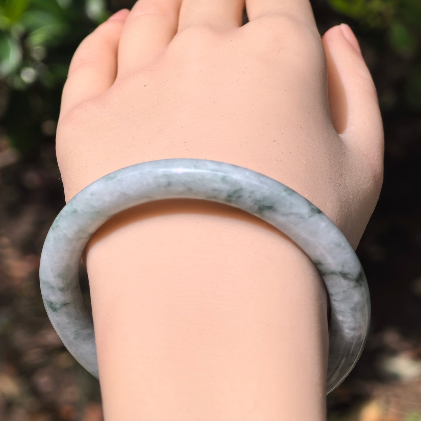 Natural Grade-A Jadeite Bean-Glutinous Blue Floating Flower Round Bangle · Burmese Jade 58mm