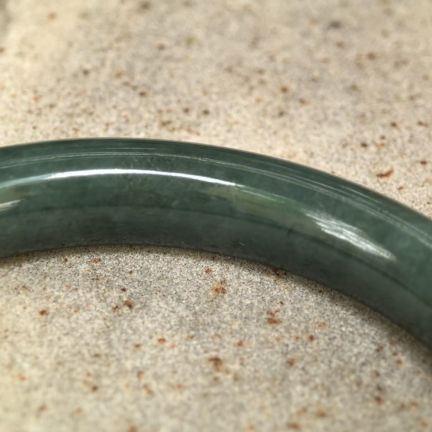 Natural Grade-A Jadeite Glutinous Dark Oil Green Round Bangle · Burmese Jade 55mm