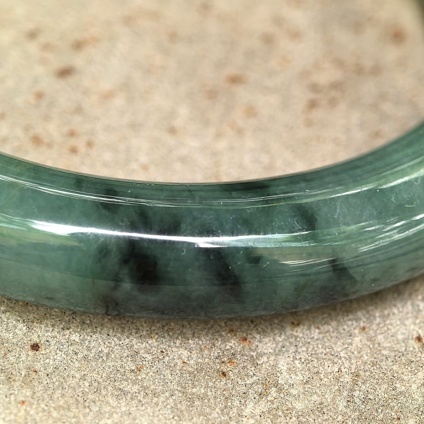 Natural Grade-A Jadeite Glutinous Oil Green Round Bangle · Burmese Jade 55mm