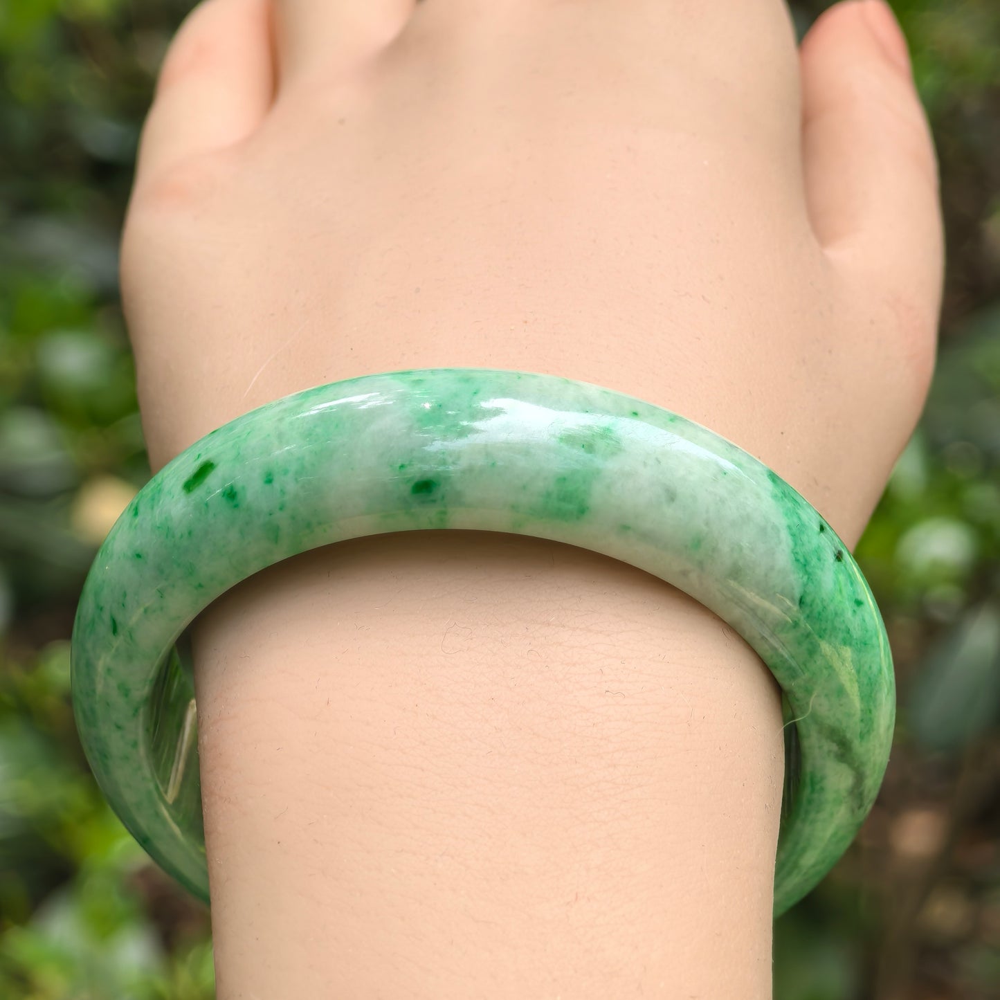 Natural Grade-A Jadeite Bean-Glutinous Green Tire D-shape Bangle · Burmese Jade 57mm
