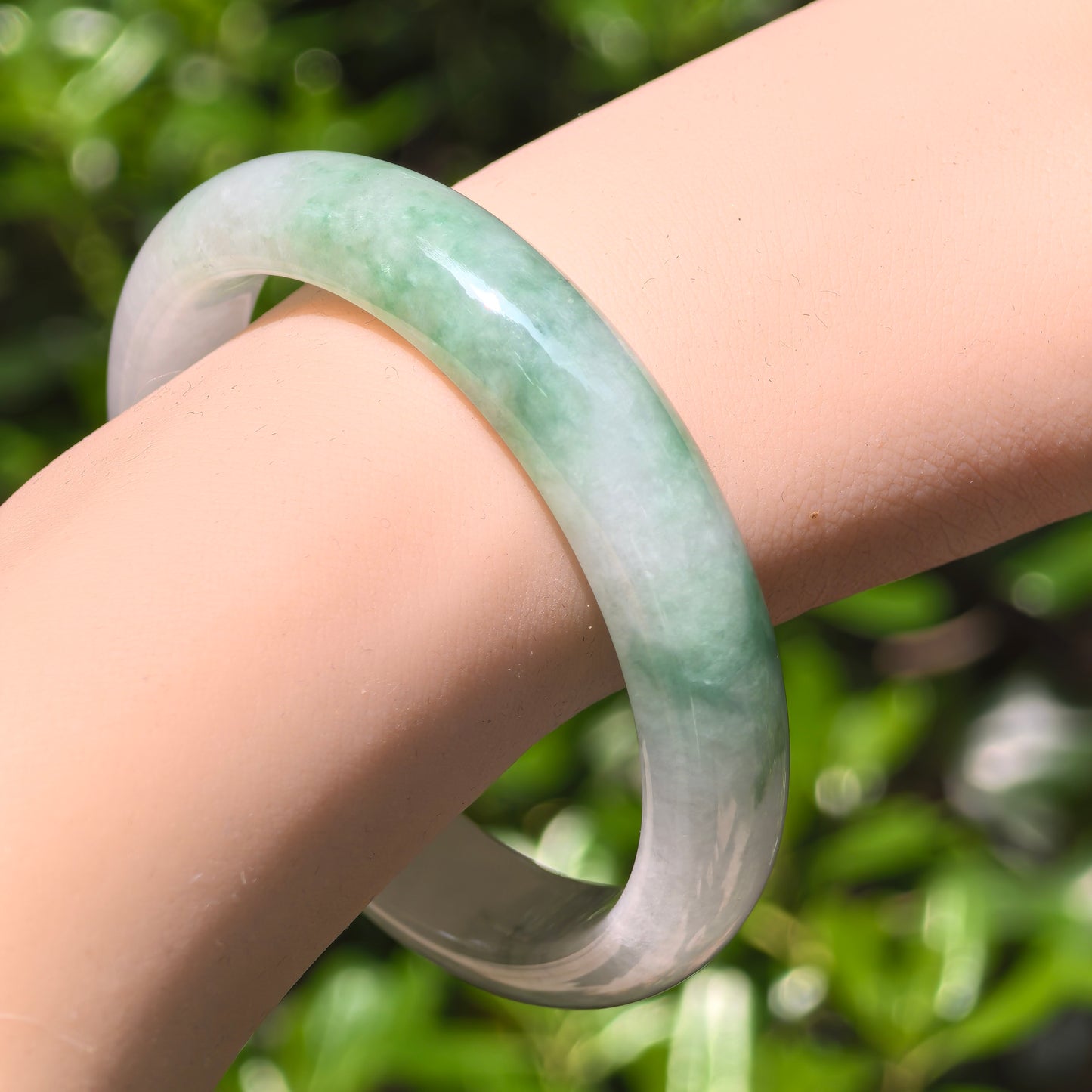 Natural Grade-A Jadeite Fine Glutinous White Base Light Green D-Shape Bangle · Burmese Jade 54mm