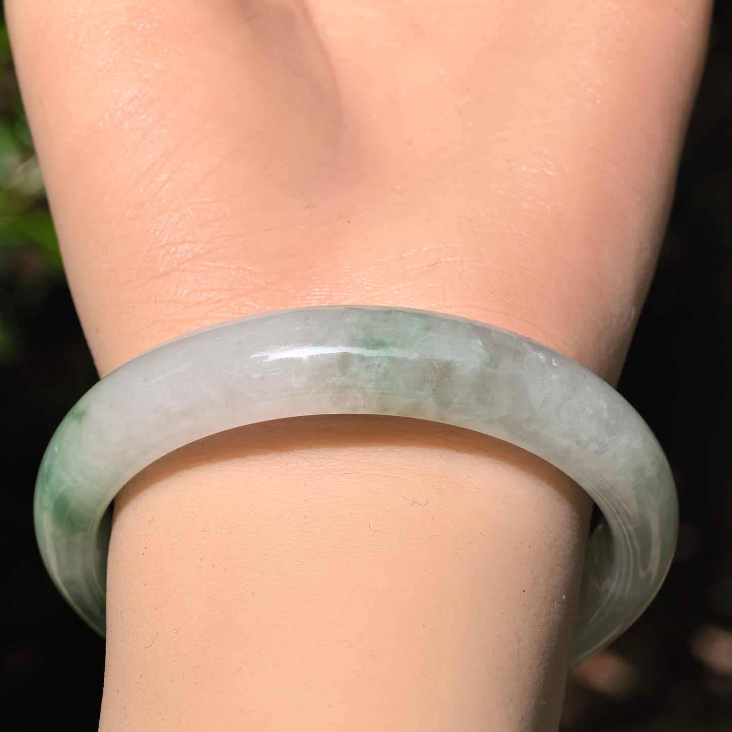 Natural Grade-A Jadeite Fine Glutinous White Base Light Green D-Shape Bangle · Burmese Jade 54mm