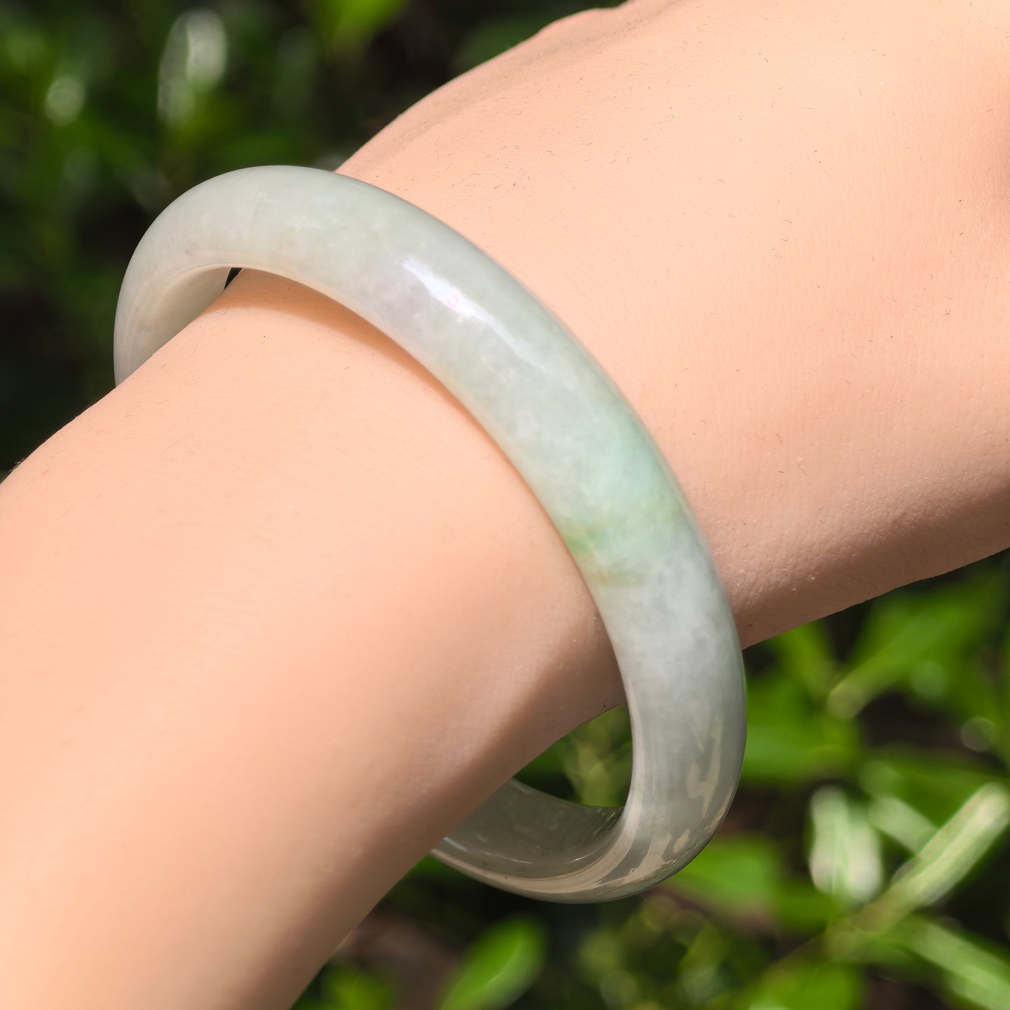 Natural Grade-A Jadeite Glutinous Pale Green D-Shape Bangle · Burmese Jade 57mm