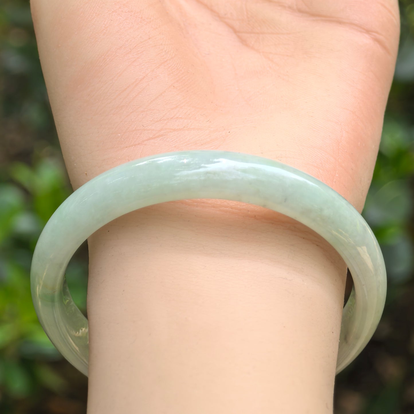 Natural Grade-A Jadeite Glutinous Pale Green D-Shape Bangle · Burmese Jade 57mm