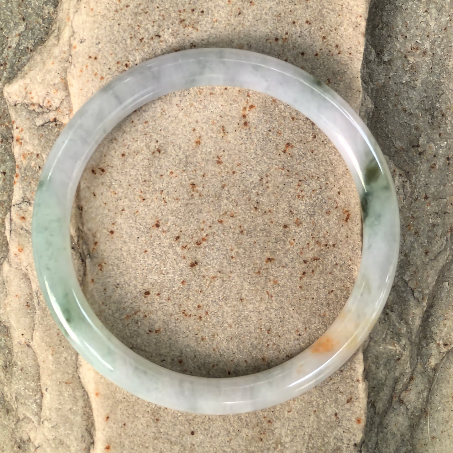 Natural Grade-A Jadeite Glutinous Tri-Color Slim Round Bangle · Burmese Jade 57mm