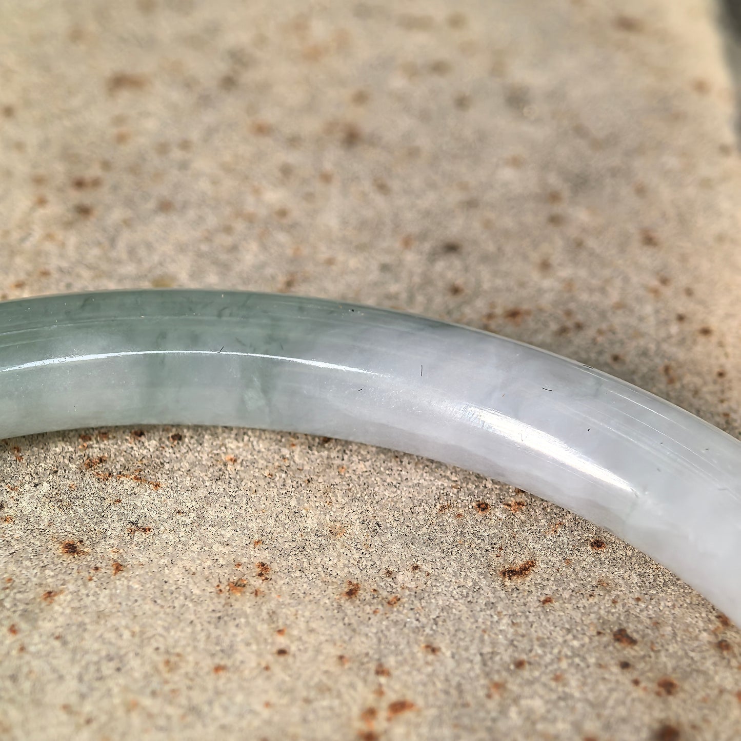 Natural Grade-A Jadeite Glutinous Tri-Color Slim Round Bangle · Burmese Jade 57mm