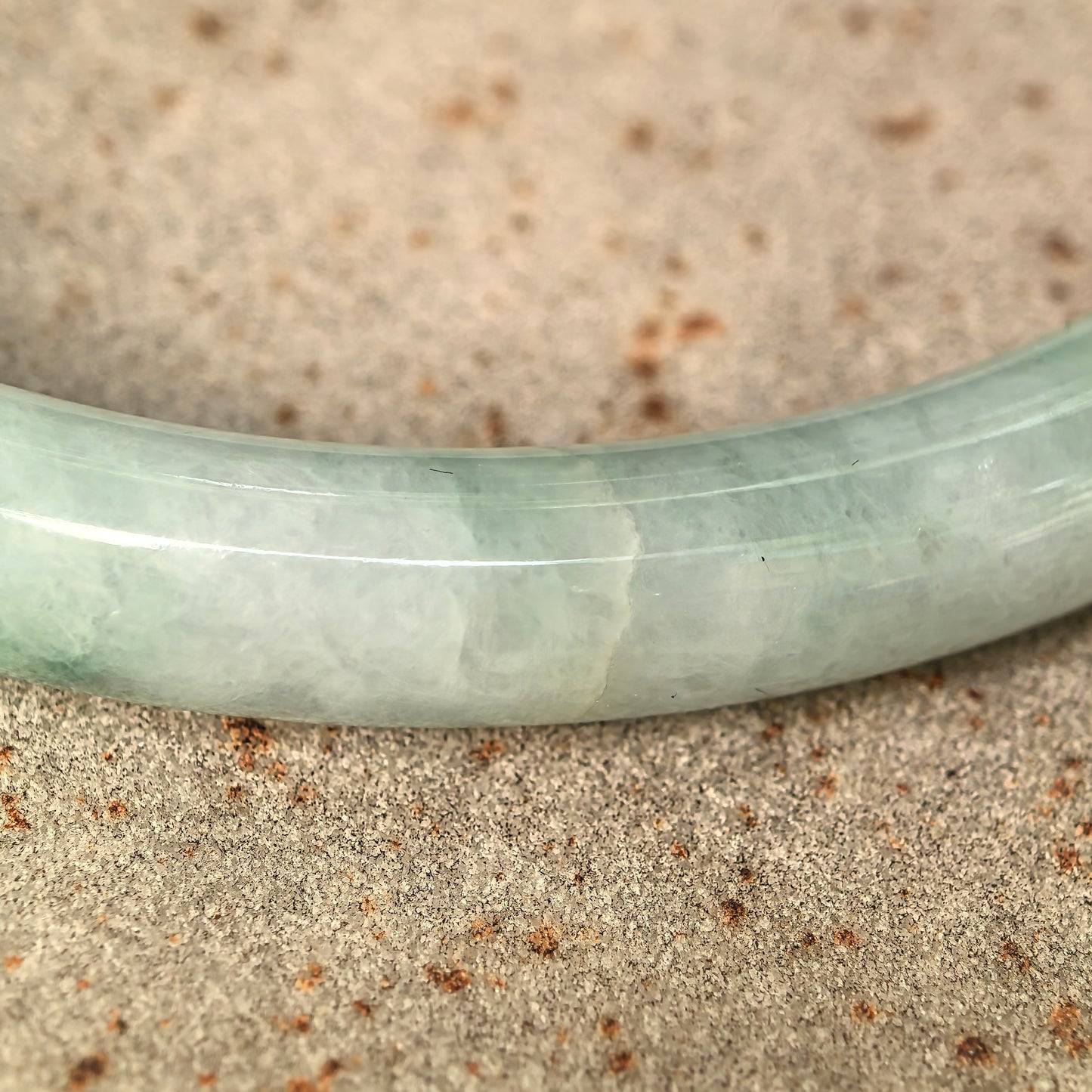 Natural Grade-A Jadeite Glutinous Pale Green Floating Green Round Bangle · Burmese Jade 62mm