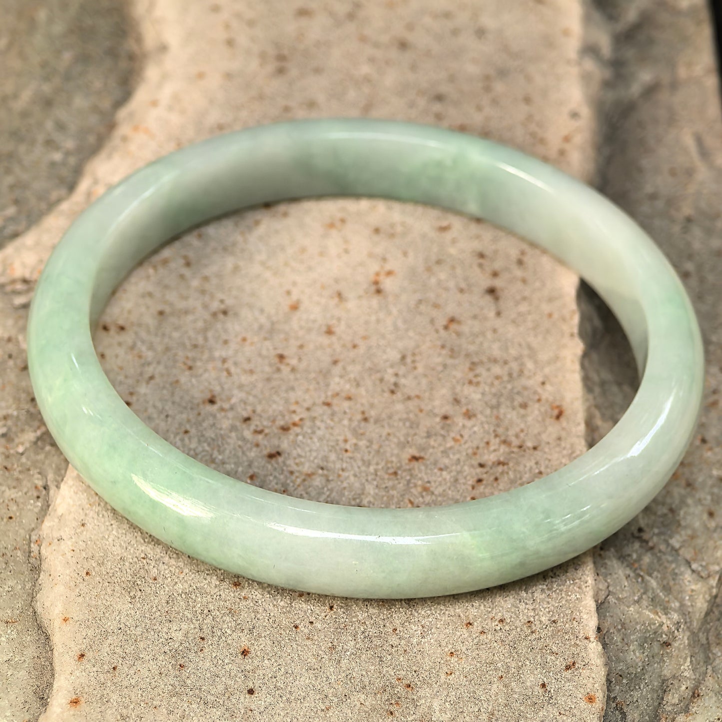 Natural Grade-A Jadeite Glutinous Full Pale Green D-Shape Bangle · Burmese Jade 60mm