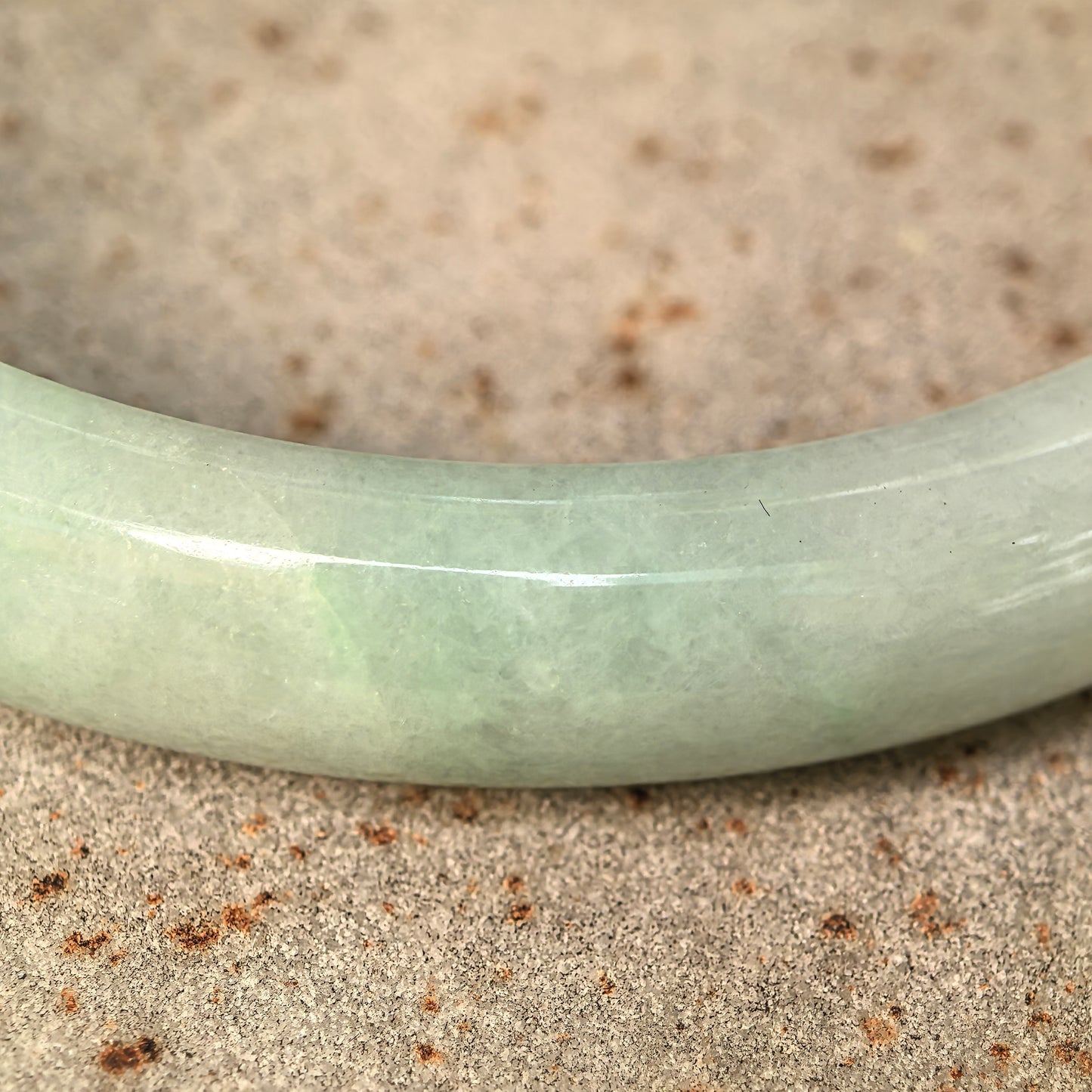 Natural Grade-A Jadeite Glutinous Full Pale Green D-Shape Bangle · Burmese Jade 60mm