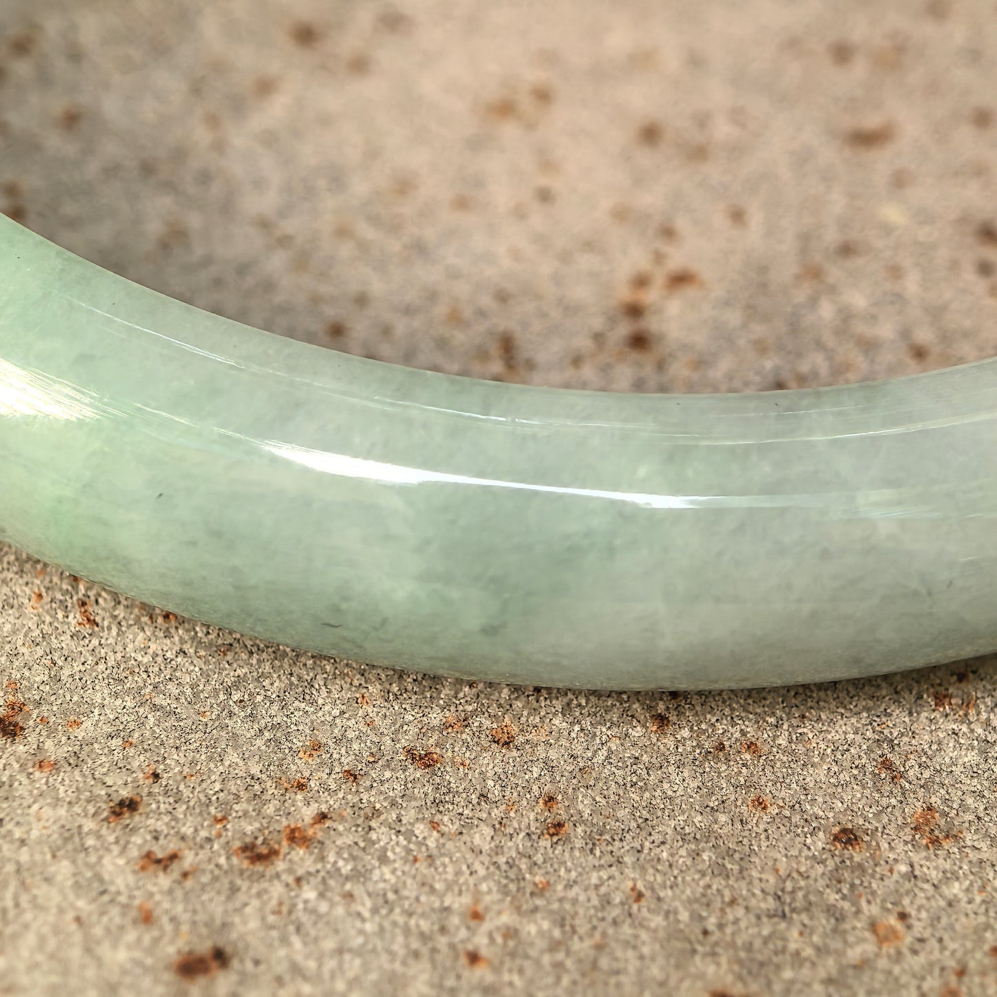 Natural Grade-A Jadeite Glutinous Full Pale Green D-Shape Bangle · Burmese Jade 60mm