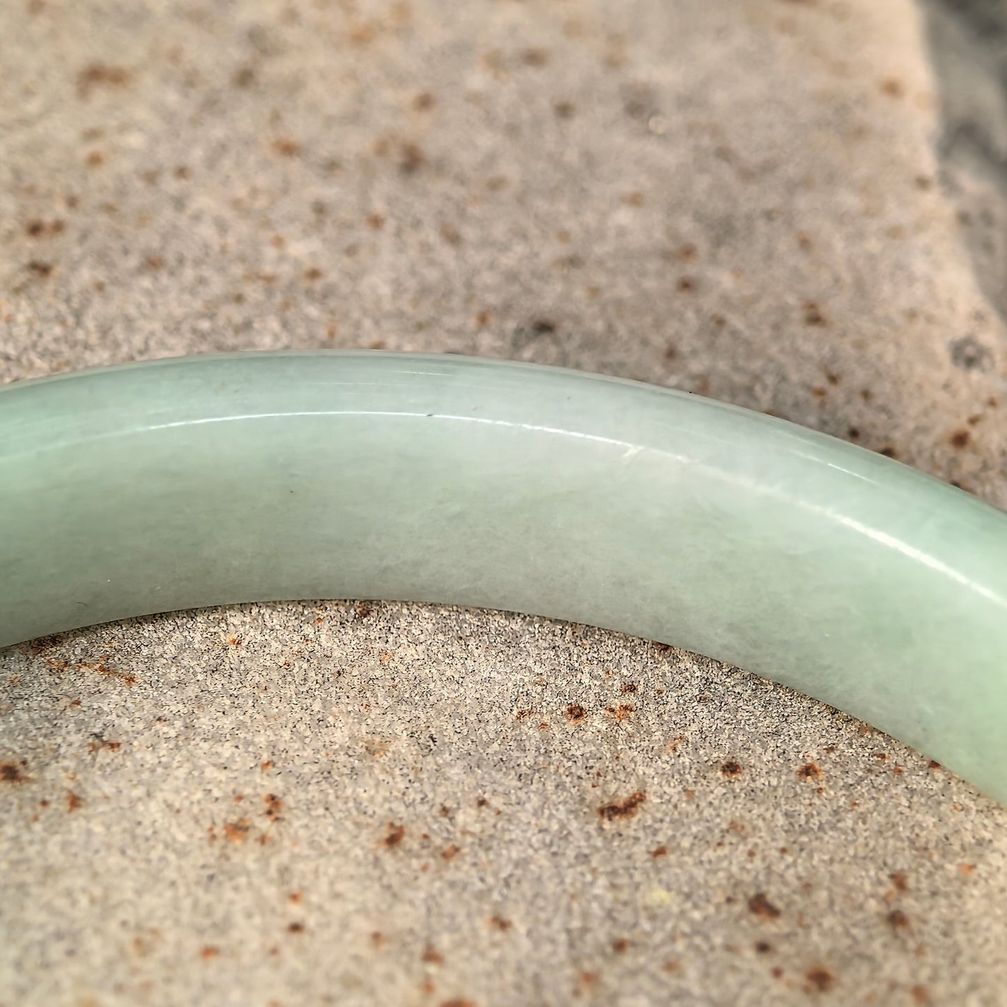 Natural Grade-A Jadeite Glutinous Full Pale Green D-Shape Bangle · Burmese Jade 60mm