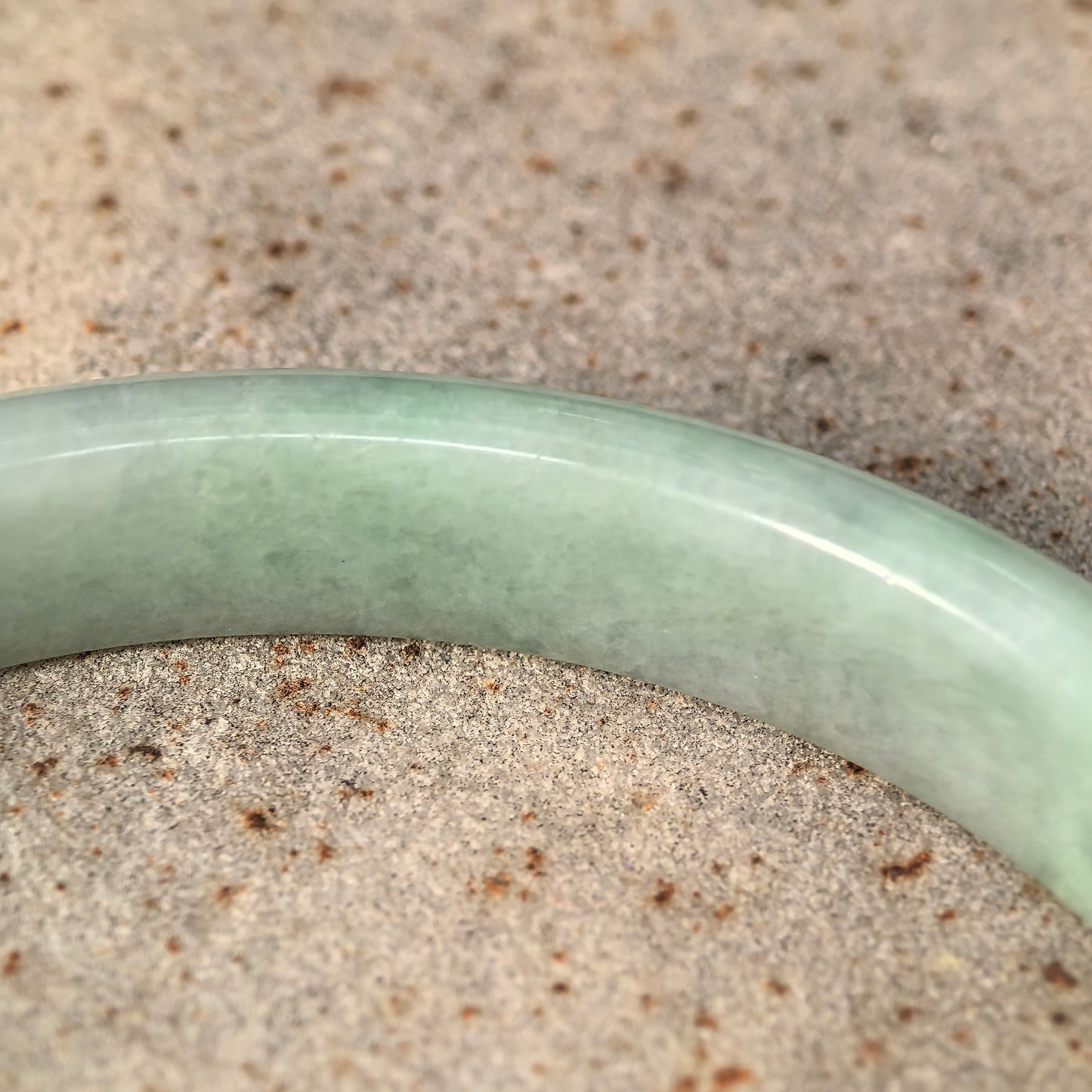 Natural Grade-A Jadeite Glutinous Full Pale Green D-Shape Bangle · Burmese Jade 60mm