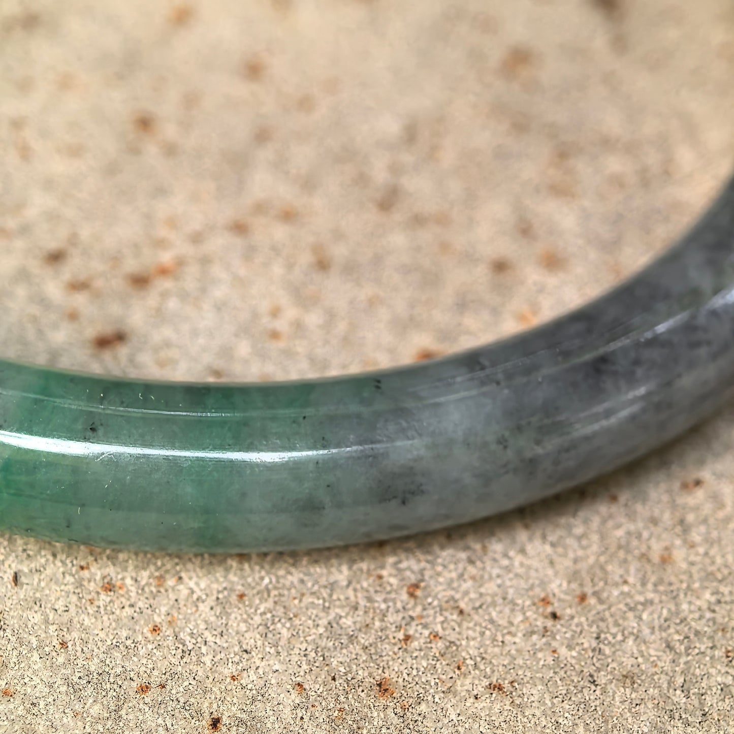 Natural Grade-A Jadeite Glutinous Black-and-Green Round Bangle · Burmese Jade 57mm