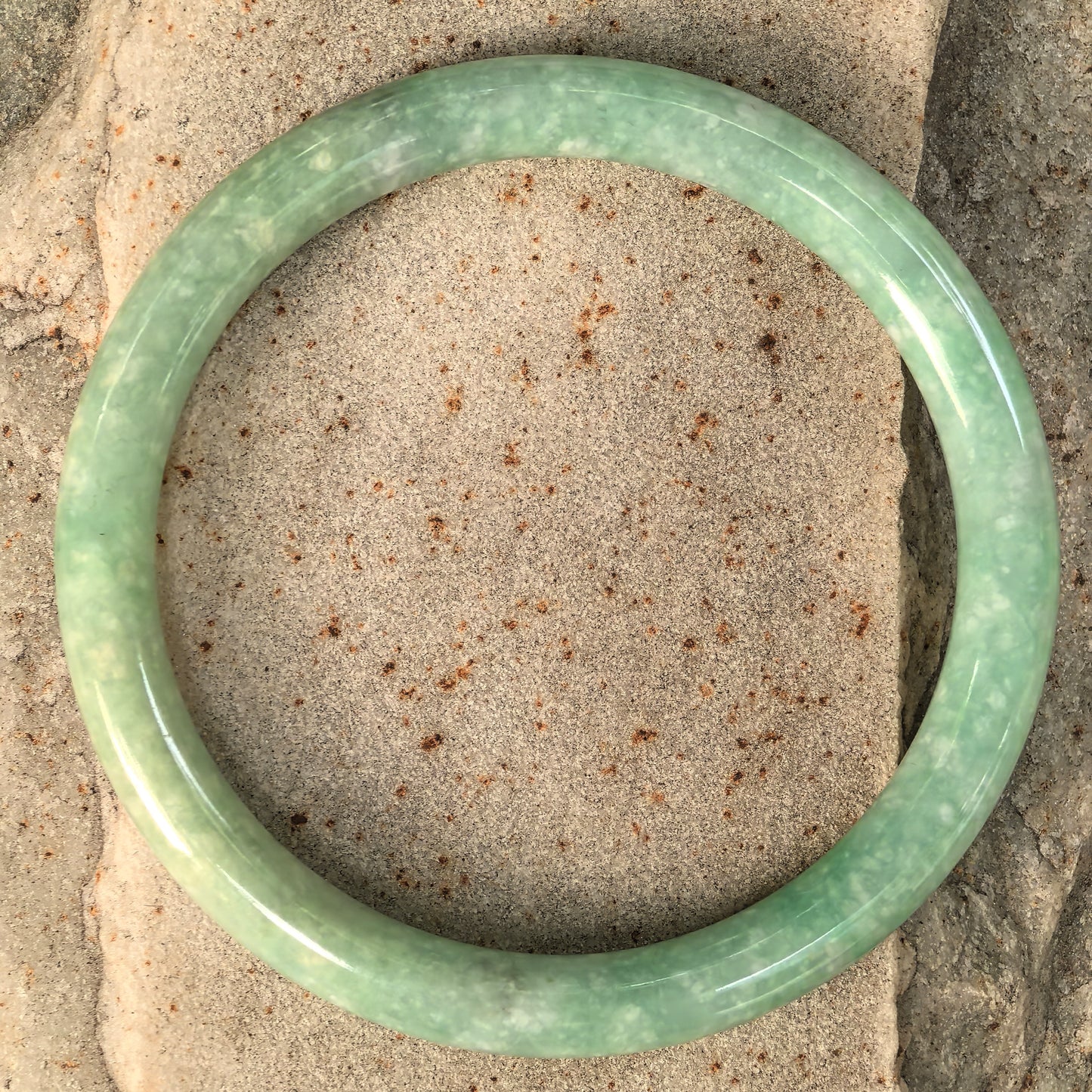 Natural Grade-A Jadeite Bean-Glutinous Full Pale Green Slim Round Bangle · Burmese Jade 56mm