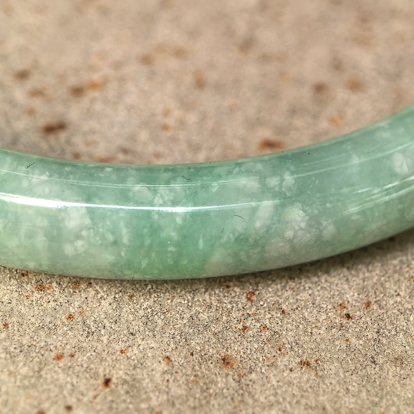 Natural Grade-A Jadeite Bean-Glutinous Full Pale Green Slim Round Bangle · Burmese Jade 56mm
