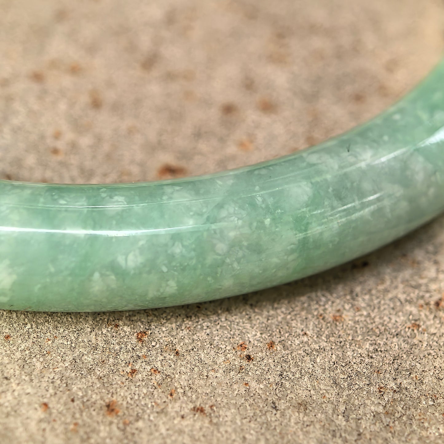Natural Grade-A Jadeite Bean-Glutinous Full Pale Green Slim Round Bangle · Burmese Jade 56mm