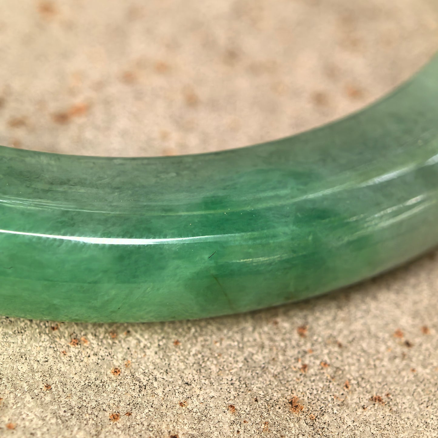 Natural Grade-A Jadeite Glutinous Light Green Base with Vivid Green D-Shape Bangle · Burmese Jade 53mm