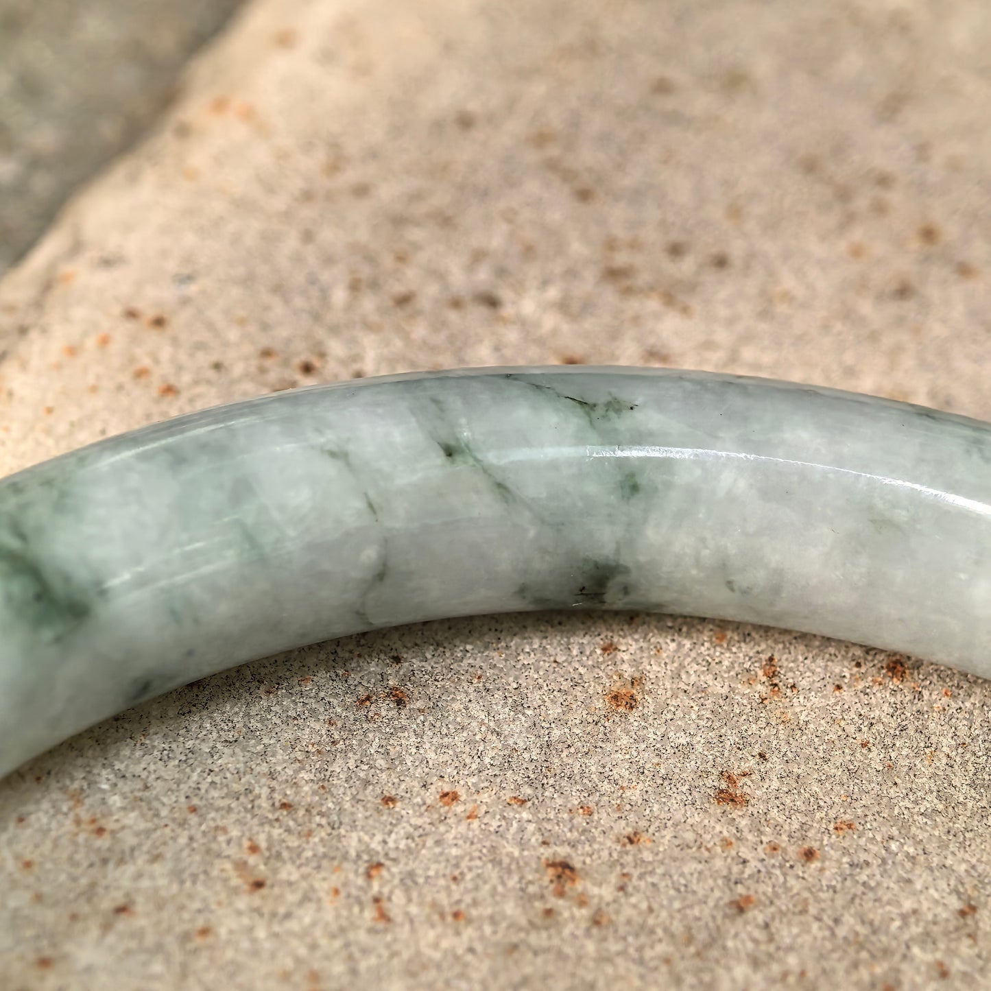 Natural Grade-A Jadeite Bean-Glutinous Blue Floating Flower Round Bangle · Burmese Jade 58mm
