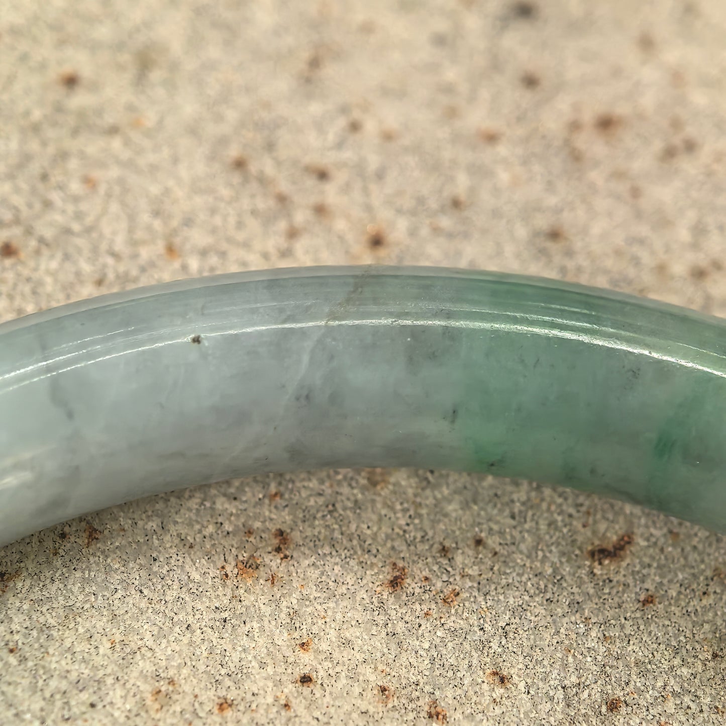 Natural Grade-A Jadeite Glutinous Black-and-Green Round Bangle · Burmese Jade 57mm