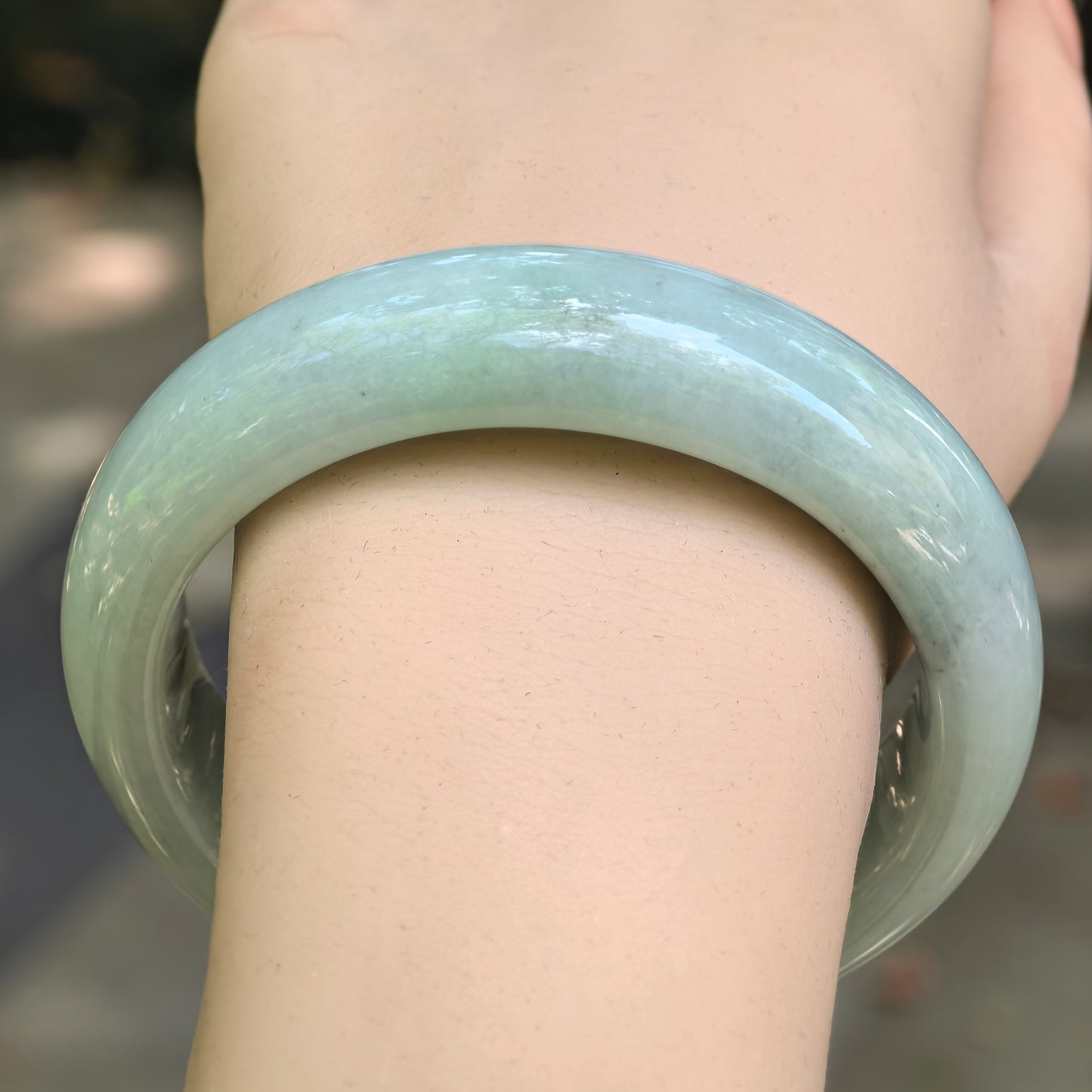 Natural Grade-A Jadeite Light Green Broad D-Shape Bangle · Burmese Jade 59mm