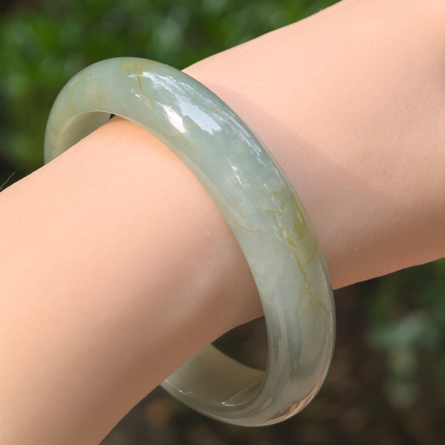 Natural Grade-A Jadeite Oil Green D-Shape Bangle · Burmese Jade 58mm
