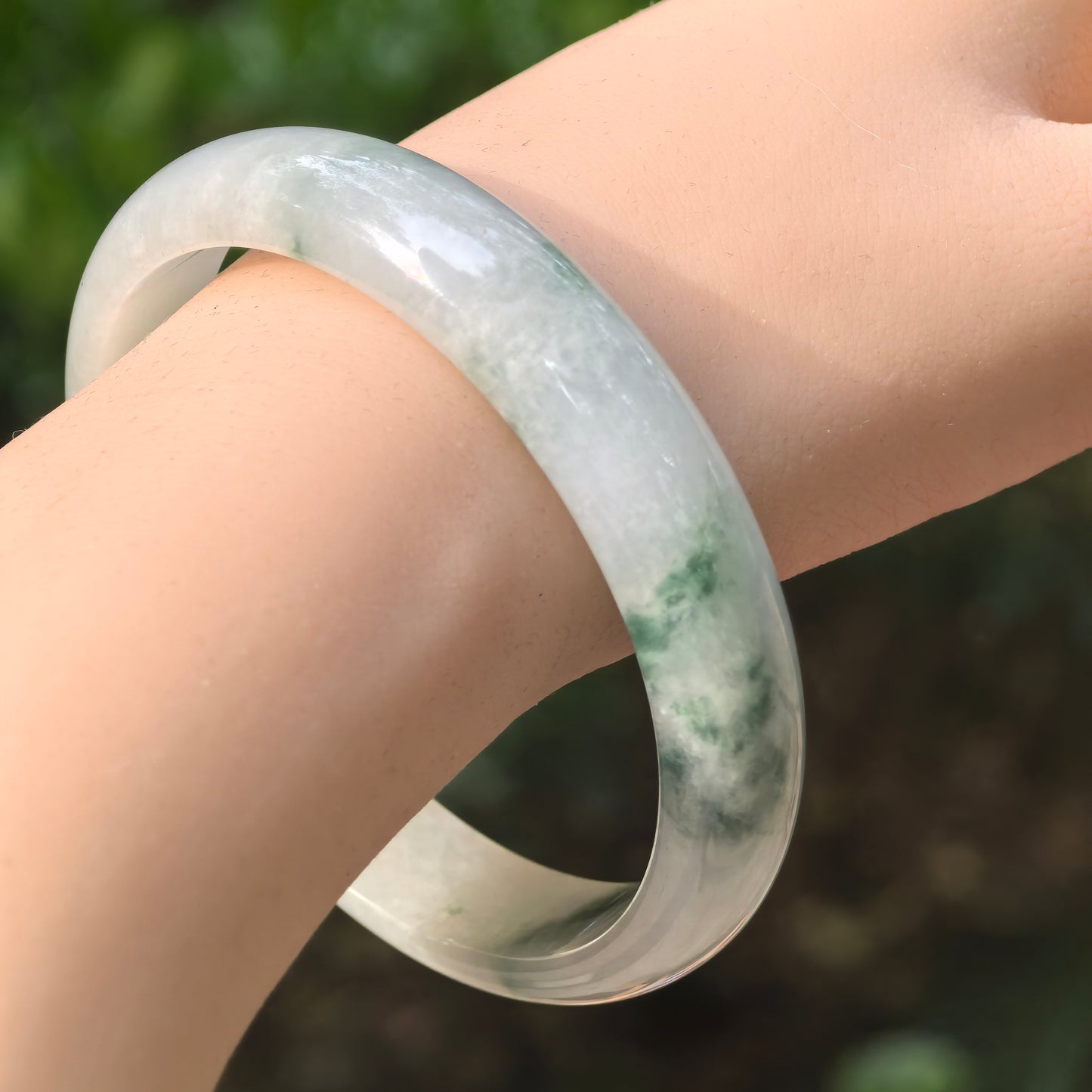 Natural Grade-A Jadeite Blue-Green Floating Flower D-Shape Bangle · Burmese Jade 61mm