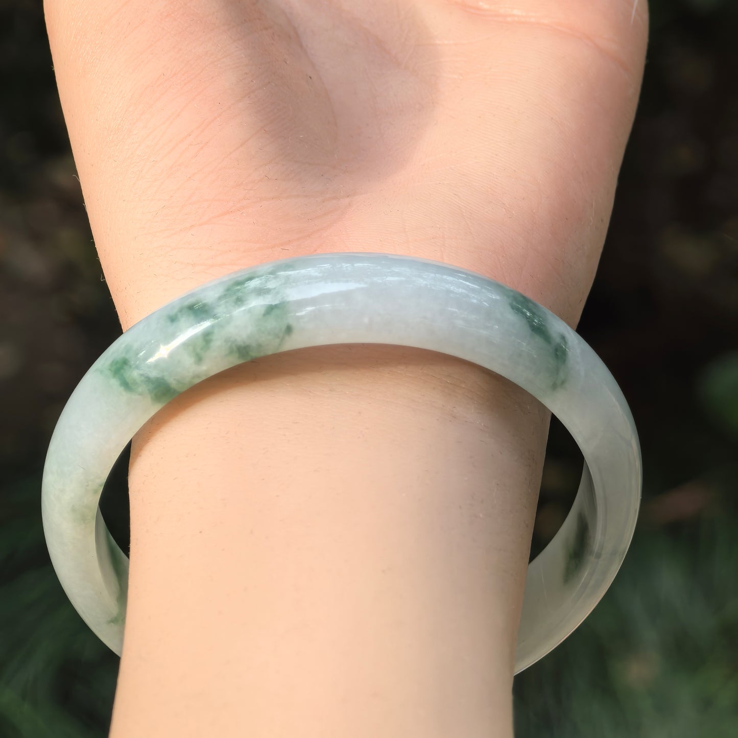 Natural Grade-A Jadeite Blue-Green Floating Flower D-Shape Bangle · Burmese Jade 61mm