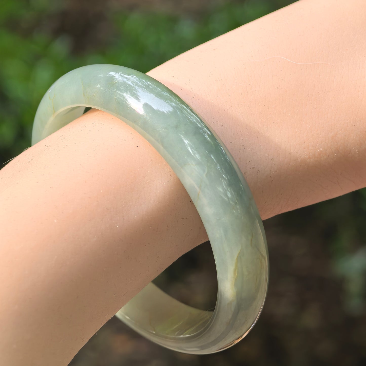 Natural Grade-A Jadeite Oil Green D-Shape Bangle · Burmese Jade 55mm