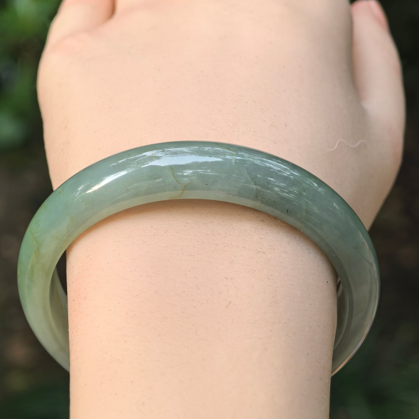 Natural Grade-A Jadeite Oil Green D-Shape Bangle · Burmese Jade 55mm