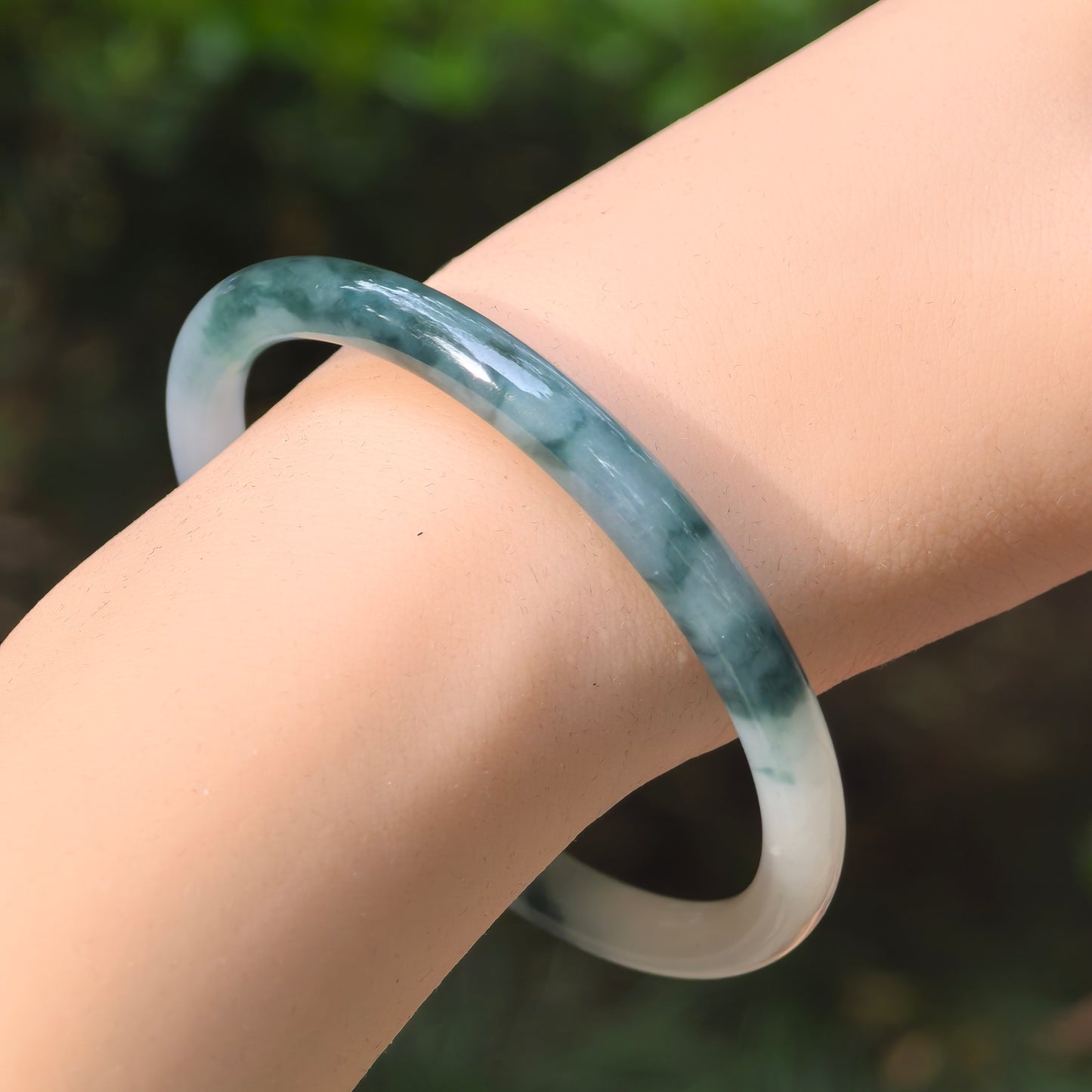 Natural Grade-A Jadeite Glutinous Icy Blue-Green Slim Round Bangle · Burmese Jade 53mm