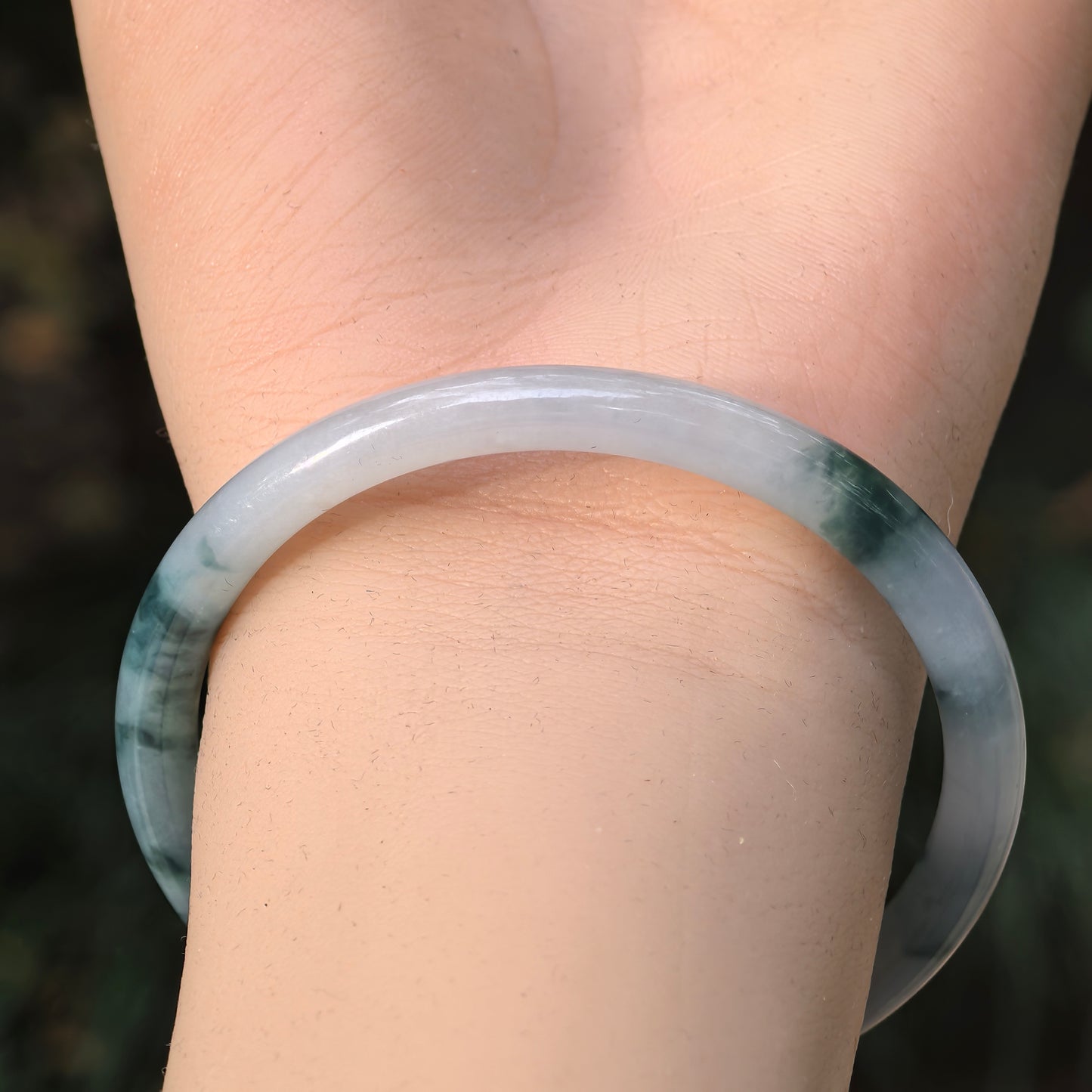 Natural Grade-A Jadeite Glutinous Icy Blue-Green Slim Round Bangle · Burmese Jade 53mm