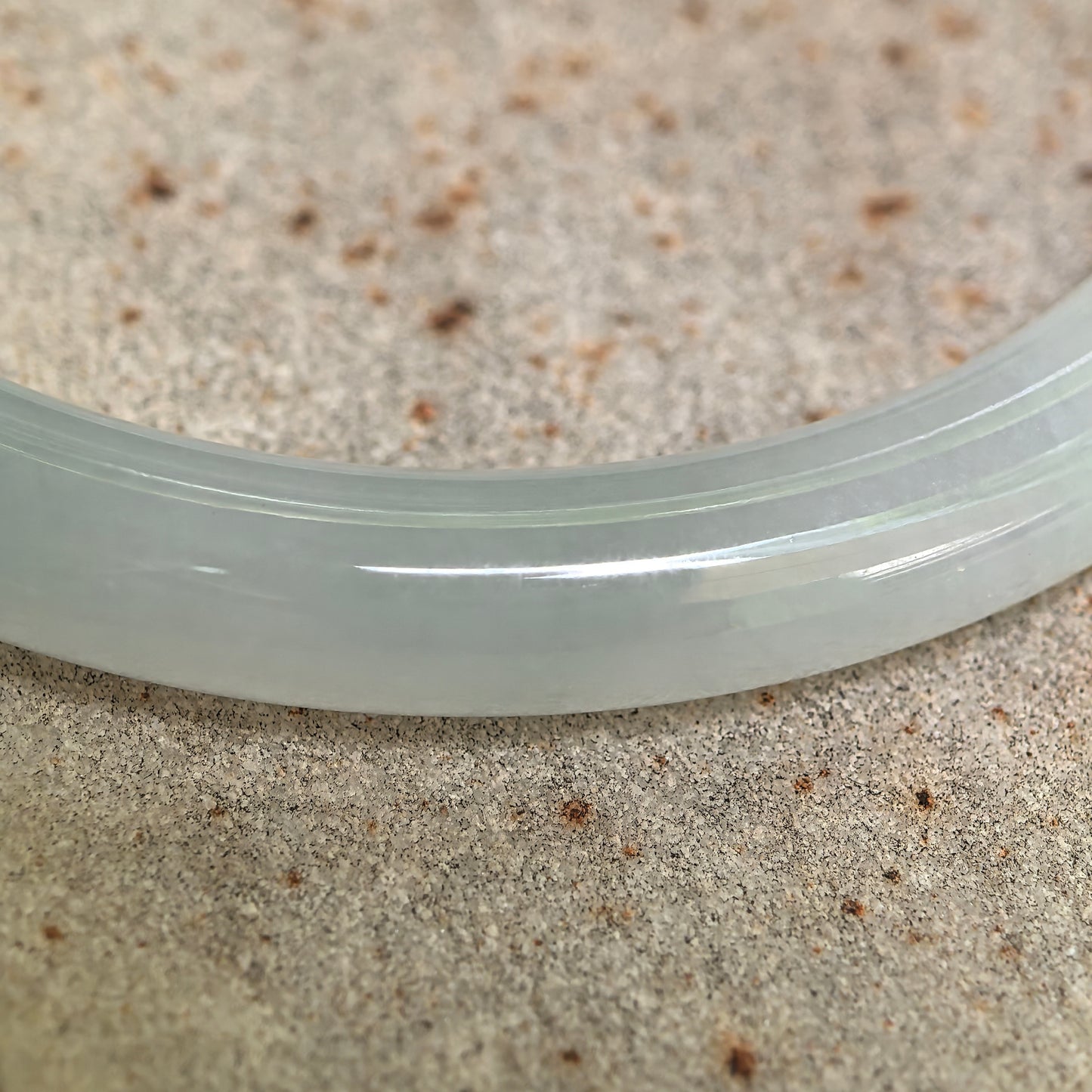 Natural Grade-A Icy Glutinous Light Green Round Jadeite Bangle · Burmese Jade 53mm